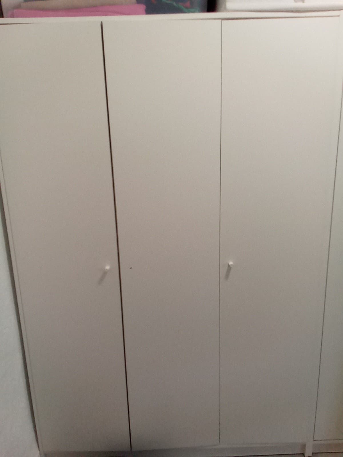 KLEPPSTAD armario con 3 portas, branco, 117x176 cm