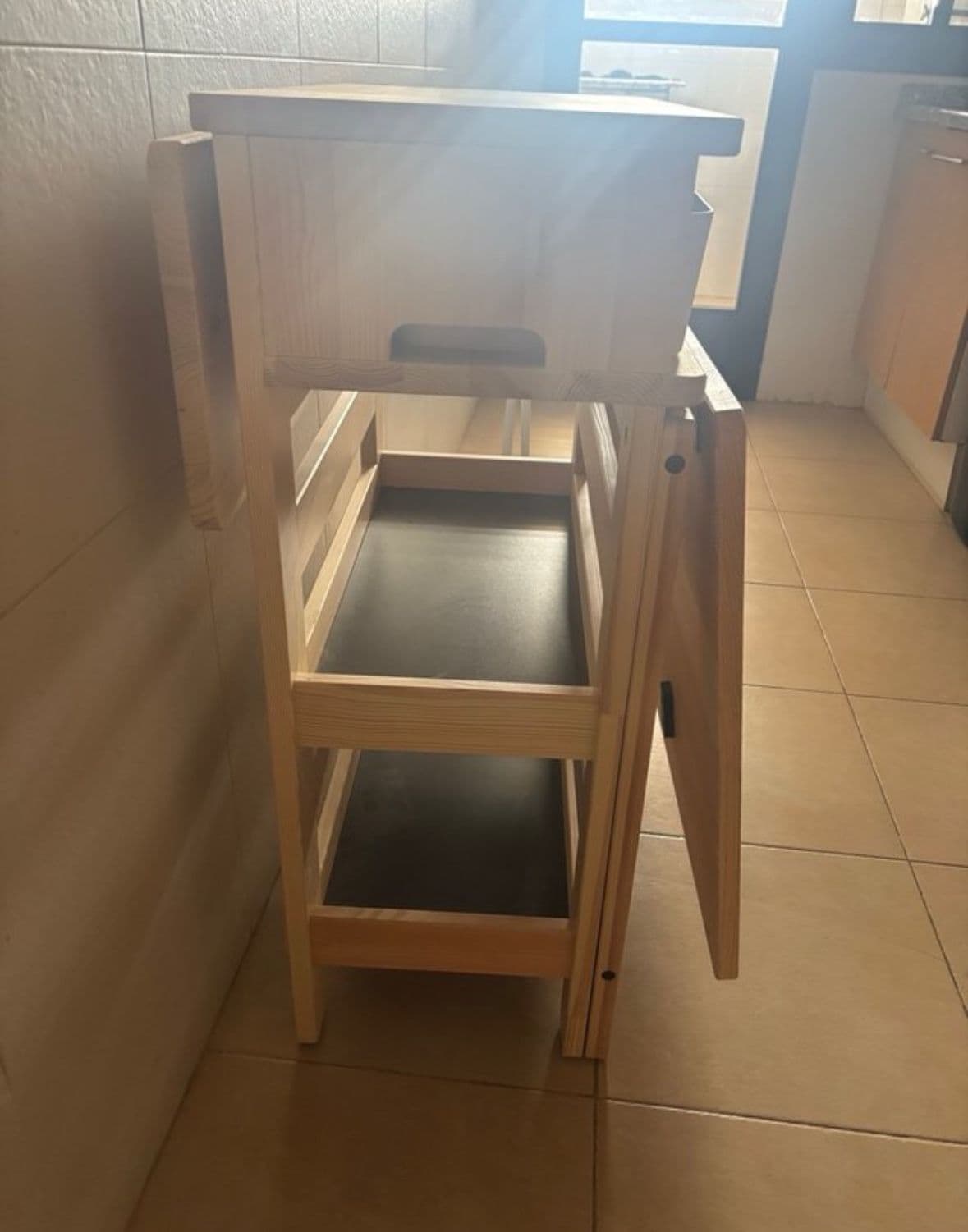 RESARÖ taula abatible mòbil+emmagatzematge, Pi pinyer