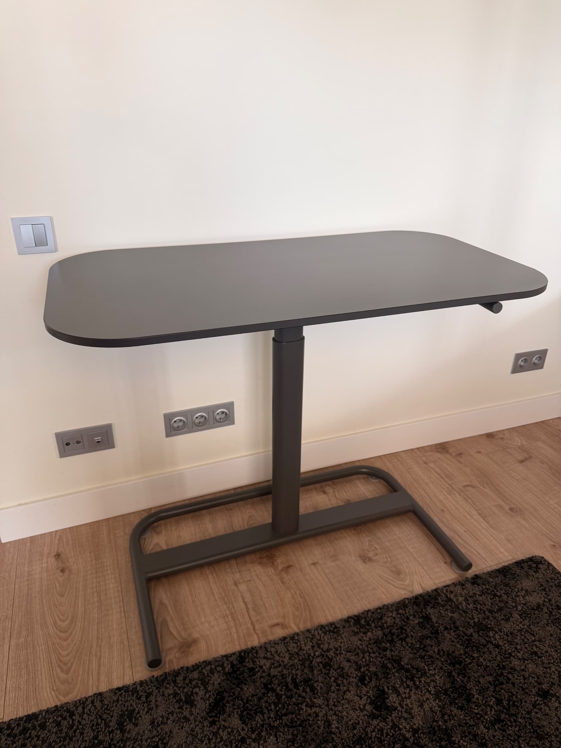 SEGRARE escritorio elevable, gris oscuro, 110x60 cm