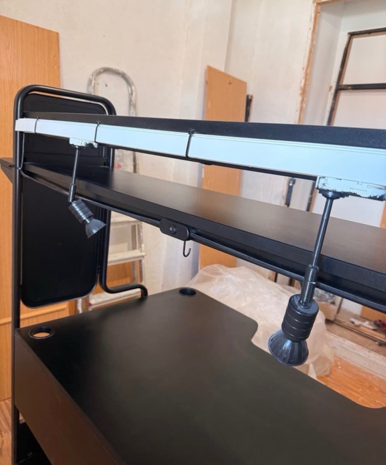 FREDDE escriptori gaming, negre, 140/185x74x146 cm