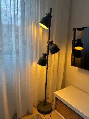 HEKTAR llum de peu amb 3 focus, gris fosc