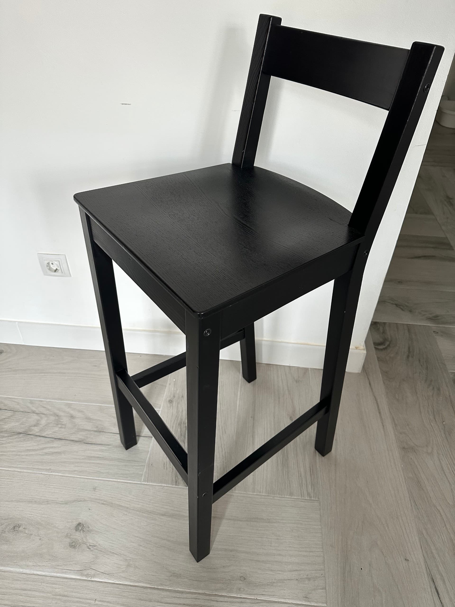 NORDVIKEN tamboret alt amb respatller, negre, 75 cm