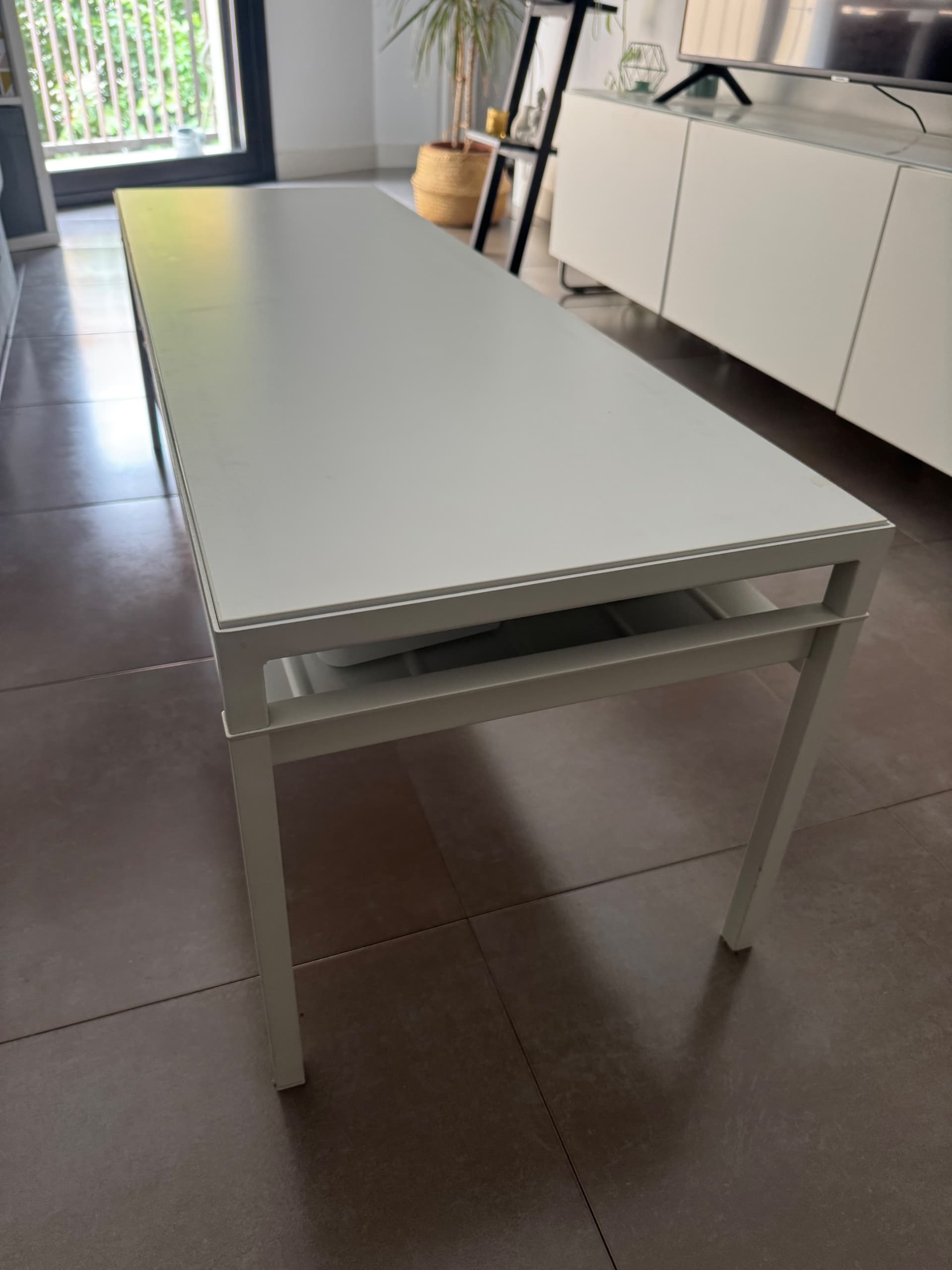 MESA AUXILIAR