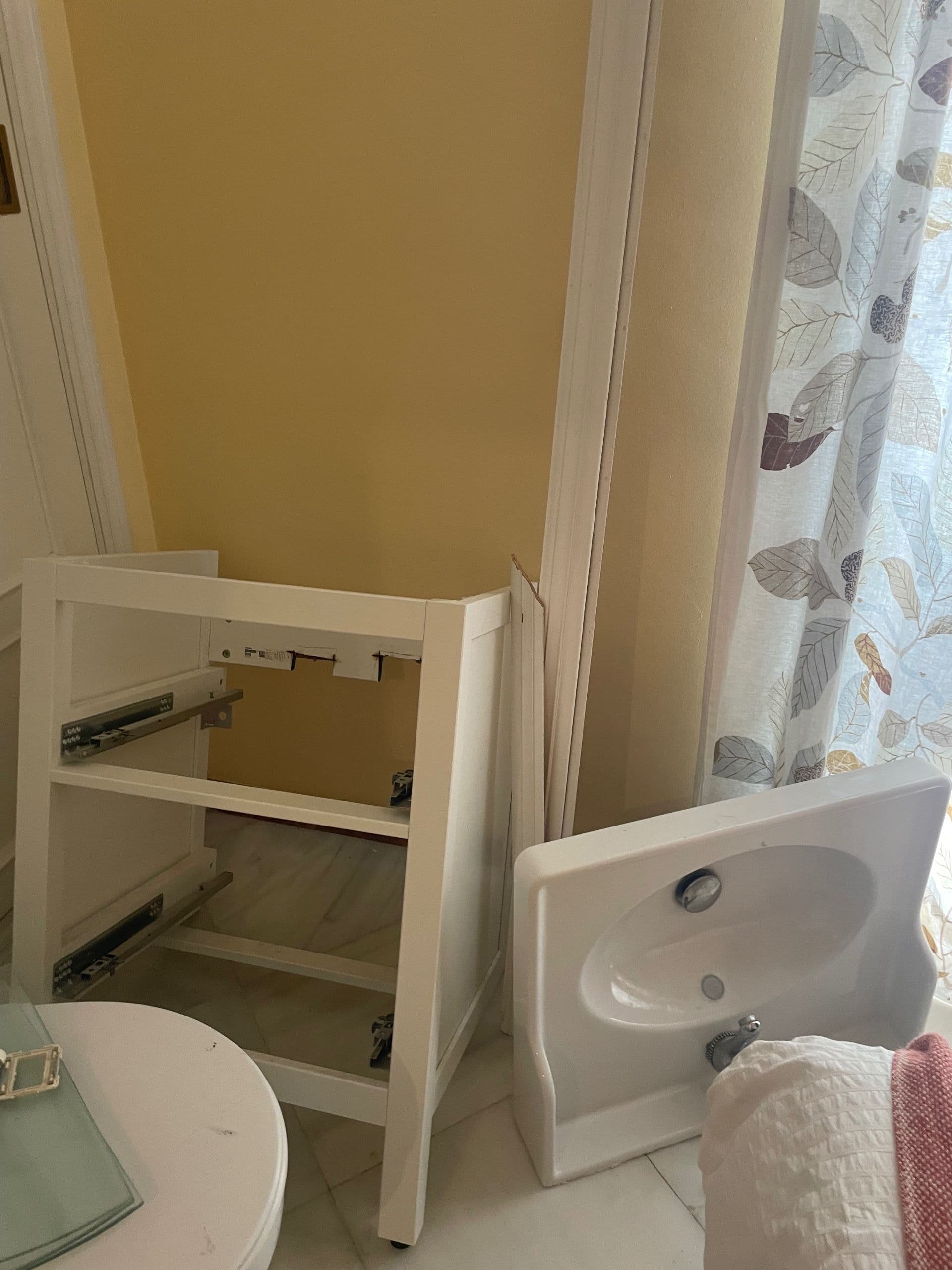 HEMNES / RUTSJÖN armari amb calaixos/lavabo/aixeta, blanc, 82x49x95 cm