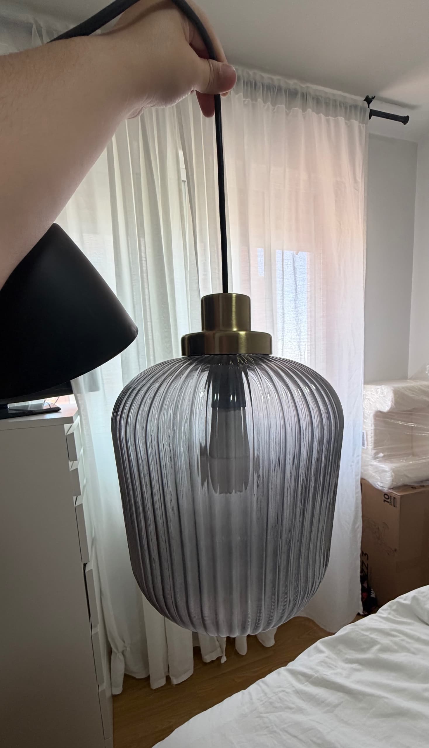 SOLKLINT llum de sostre, llautó/vidre transparent gris, 22 cm