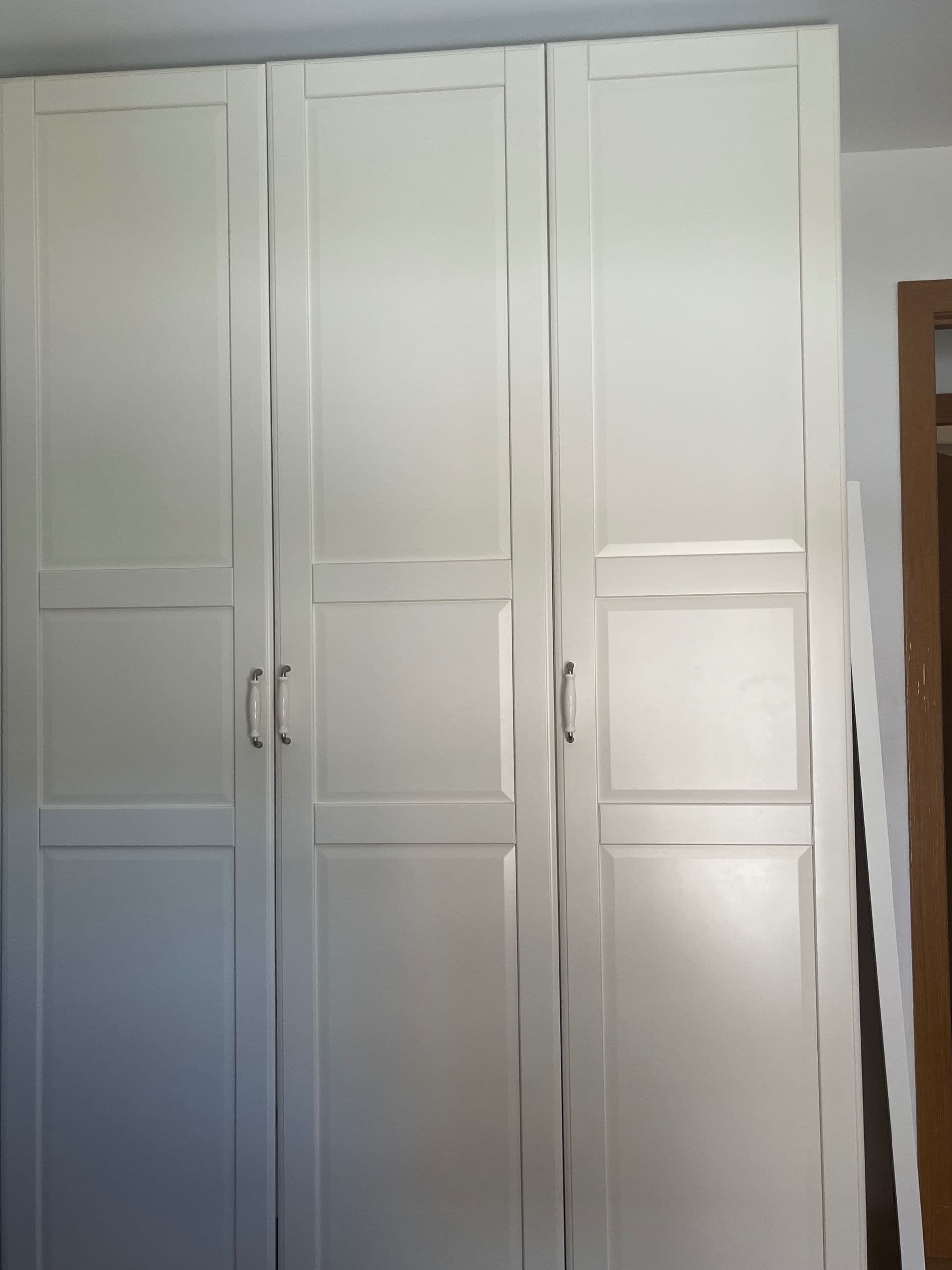 Puertas con bisagras para armarios PAX