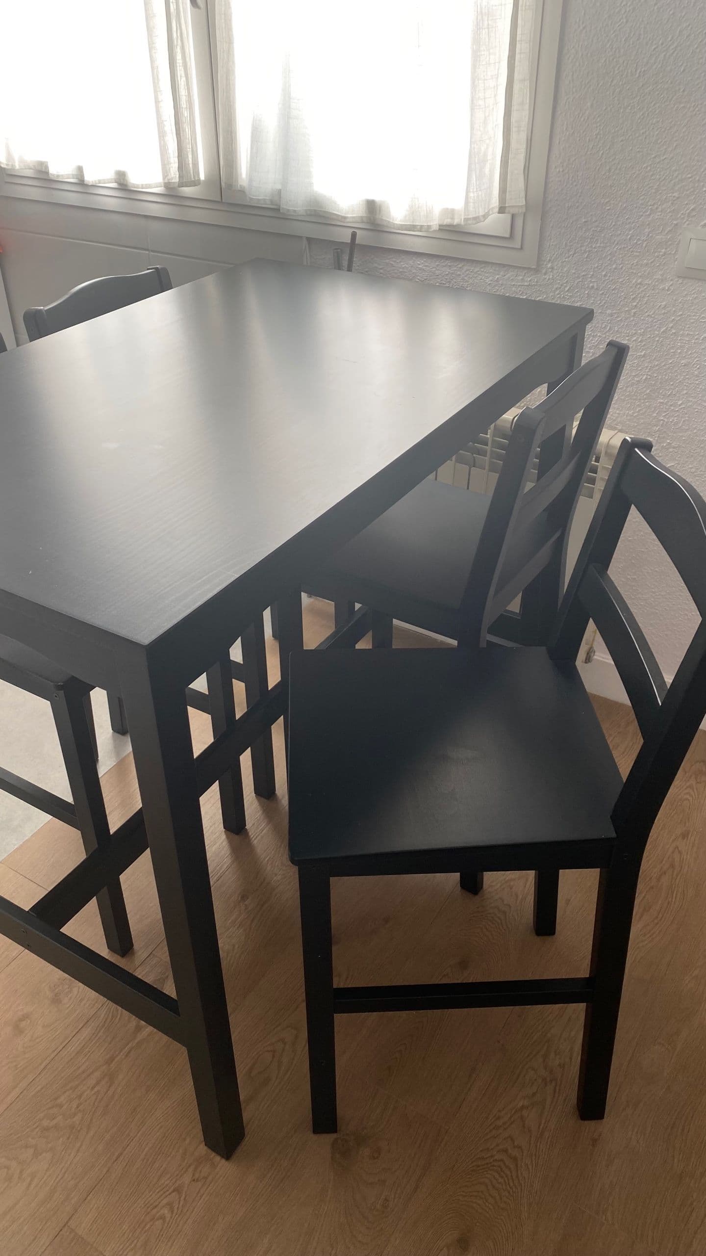 HÄGERNÄS barra e 4 tallos, tintura negra piñeiro