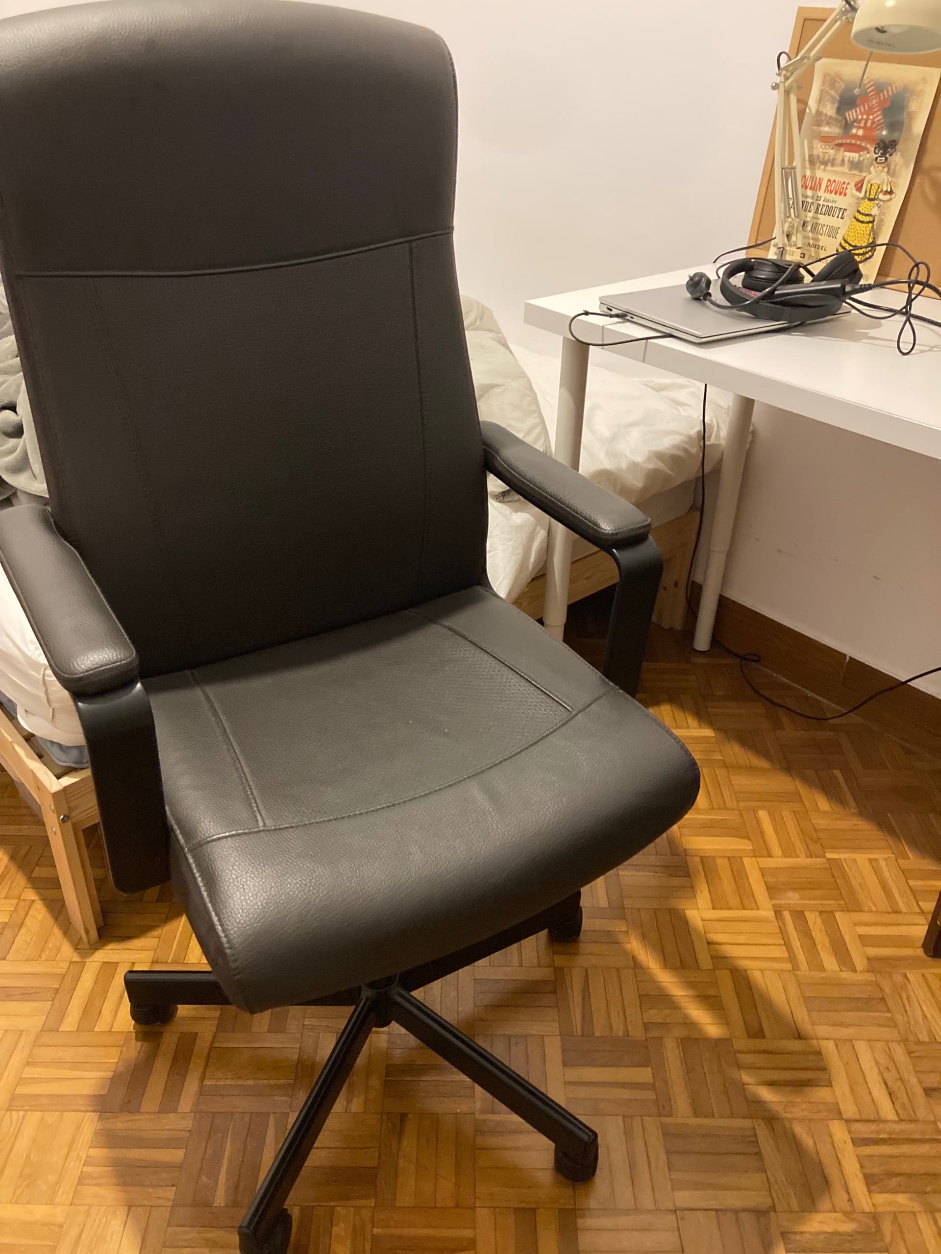 MILLBERGET swivel chair, Murum black