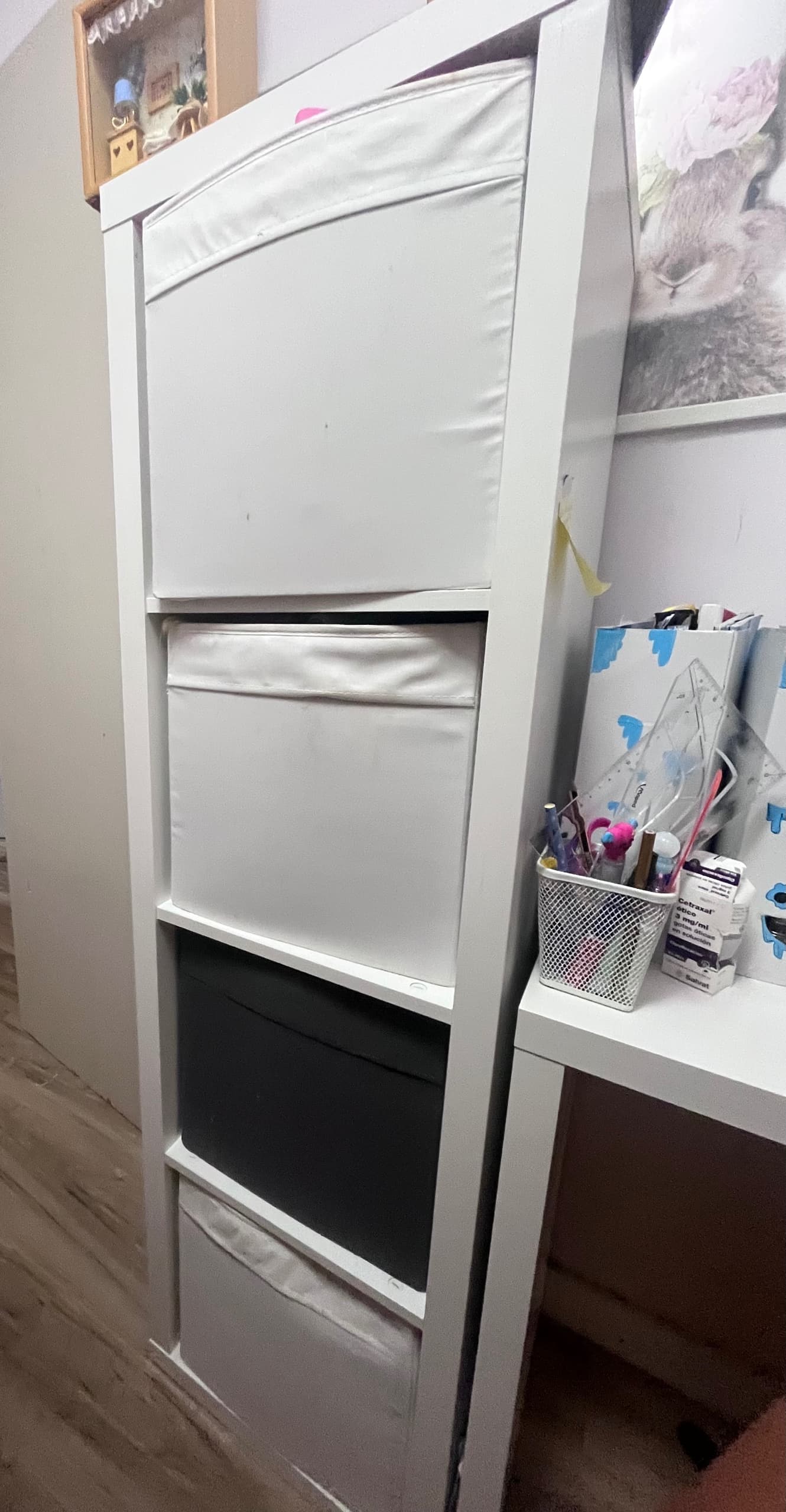Estanterías de cubos y armarios EKET