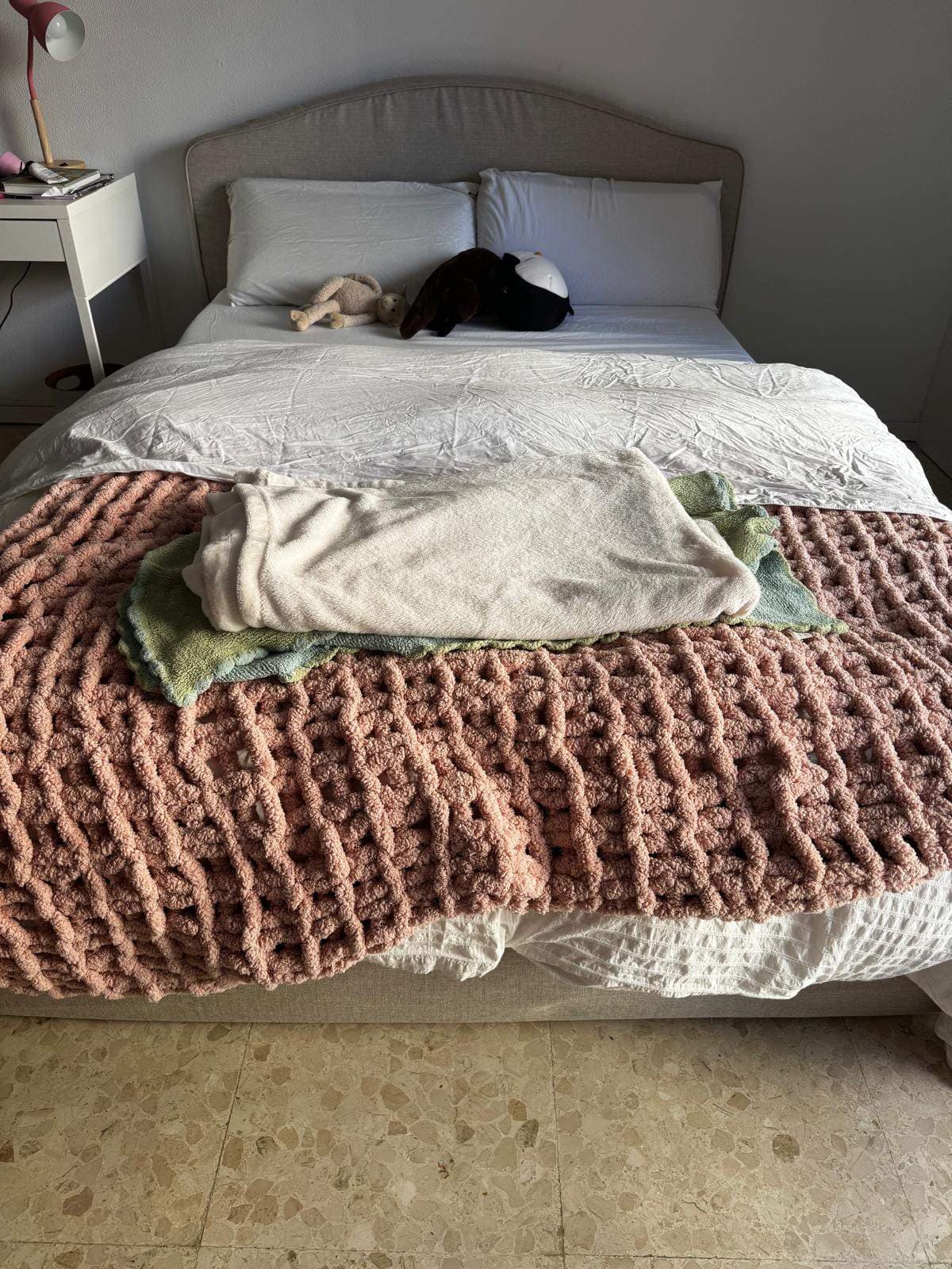 RAMNEFJÄLL estructura cama tapizada, Kilanda beige claro/Luröy, 160x200 cm