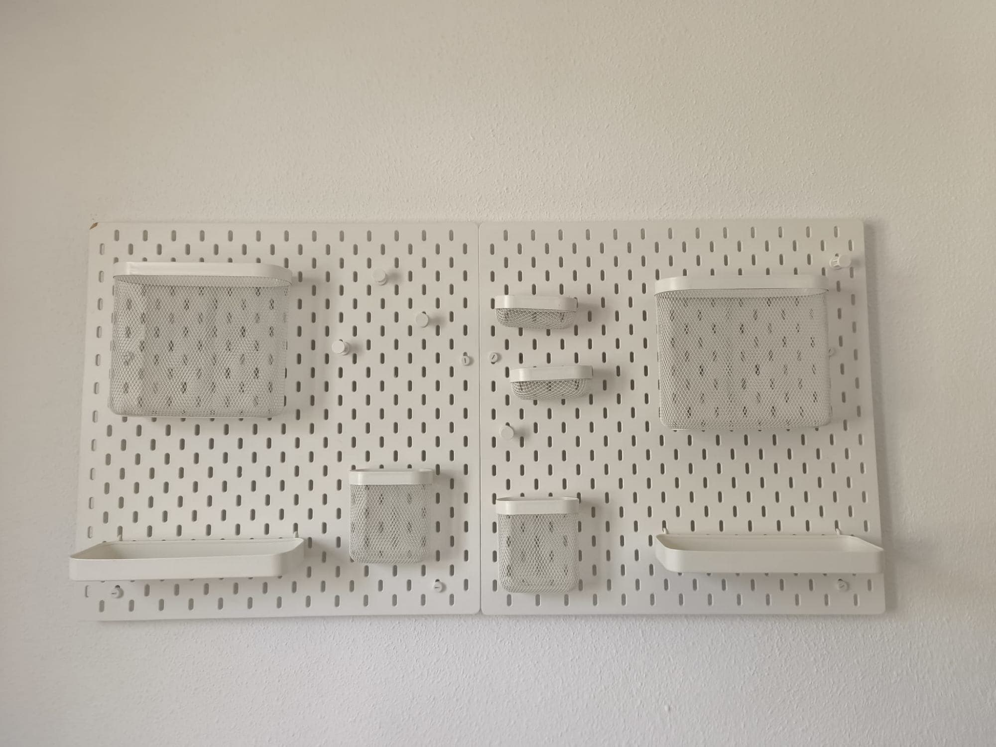 SKÅDIS pegboard combination, white, 56x37 cm
