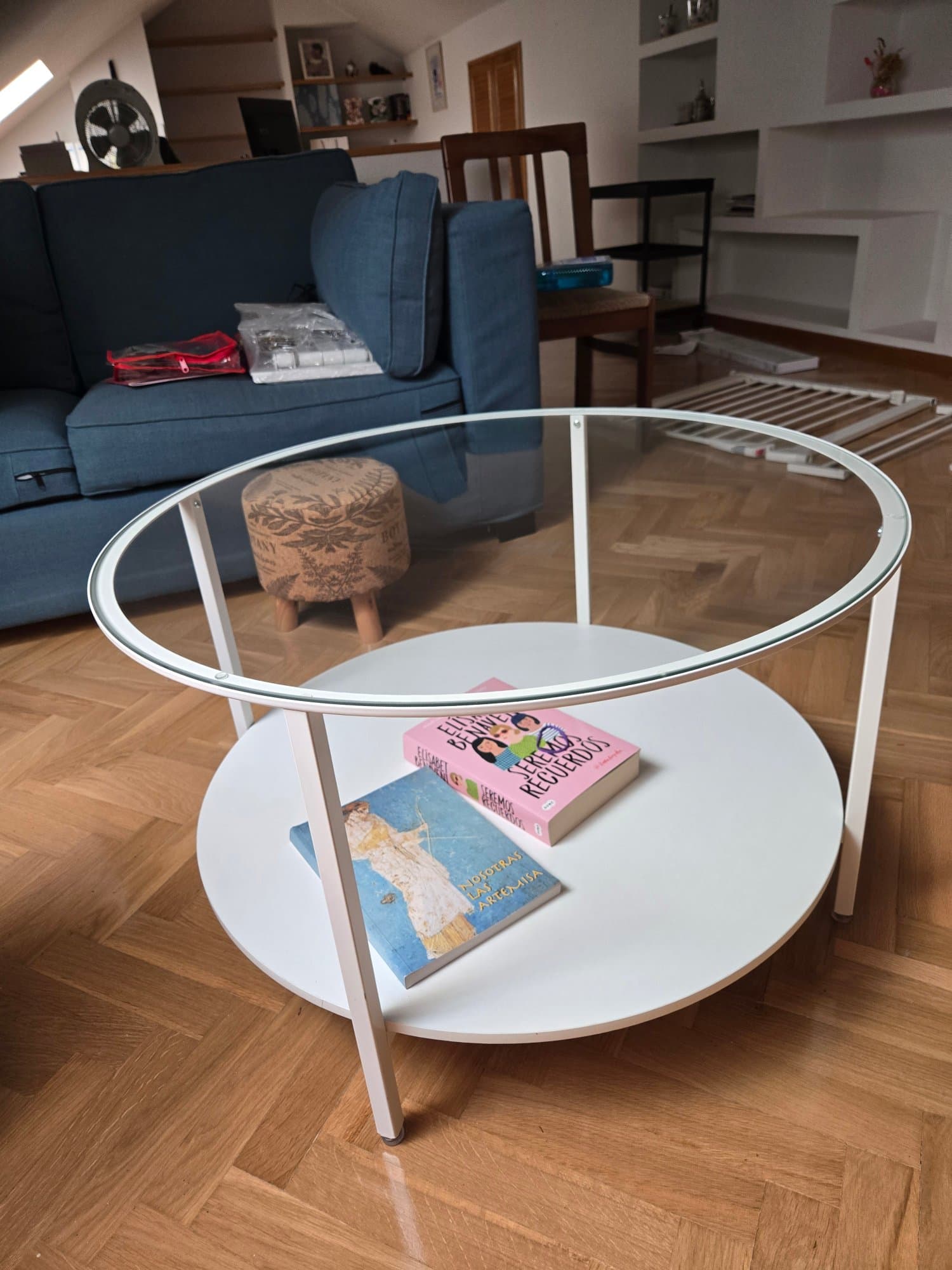 VITTSJÖ coffee table, light beige/glass, 75 cm