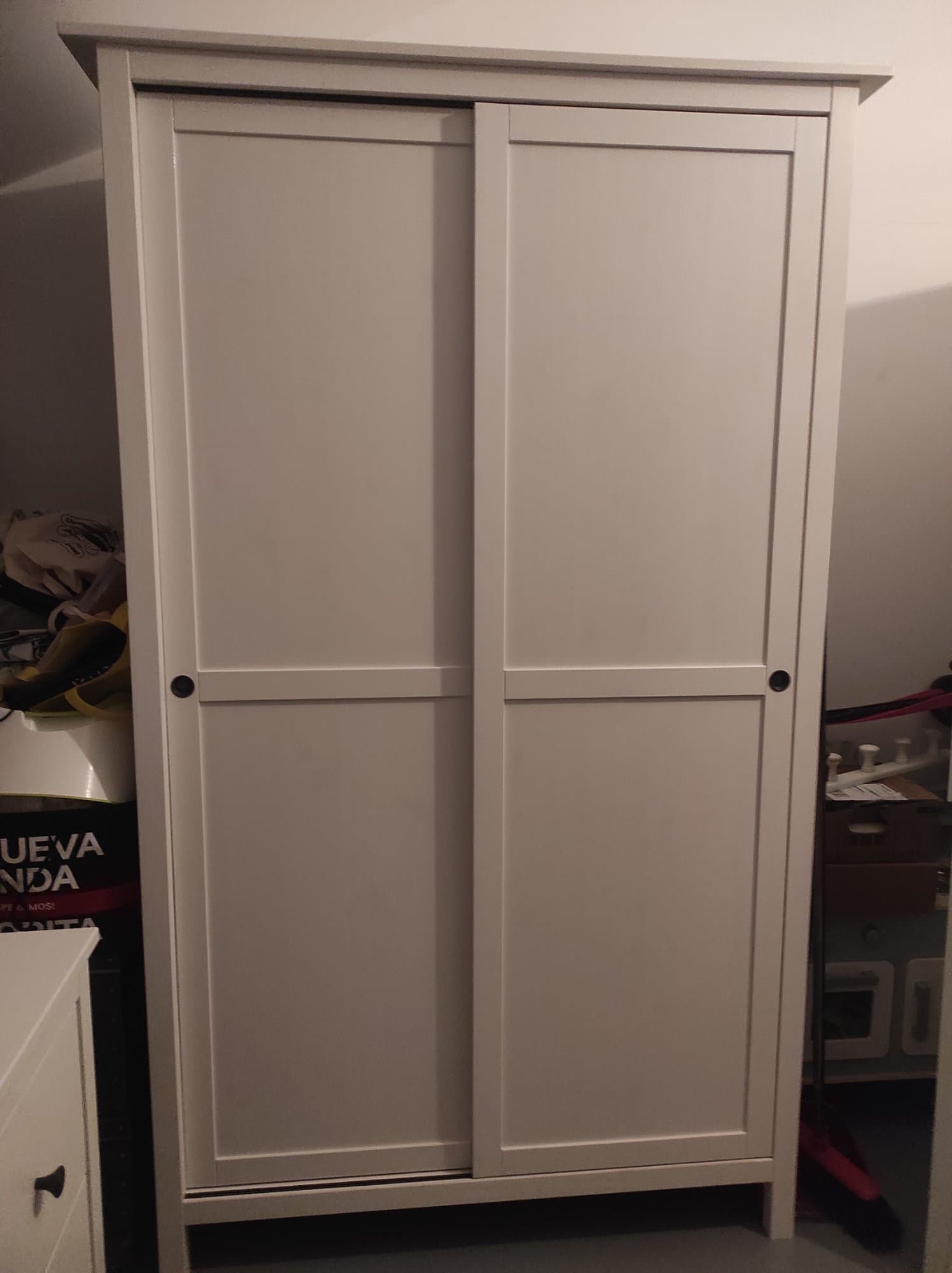 HEMNES armari amb 2 portes corredisses, tint blanc