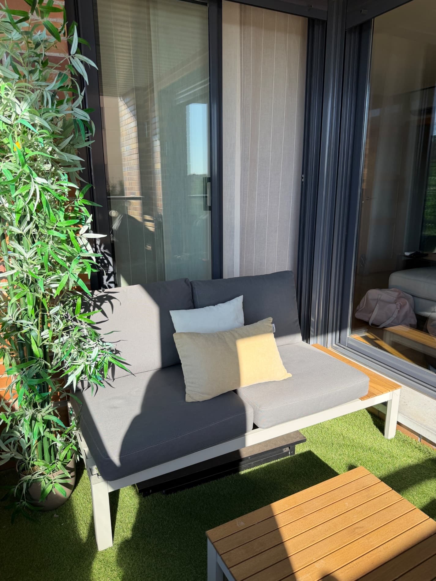 BYTTHOLMEN 2-seat sofa, outdoor, grey stained/Frösön/Duvholmen dark grey