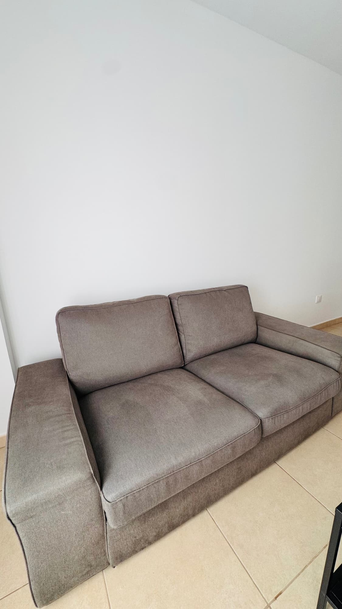 KIVIK 2 eserlekuko sofa