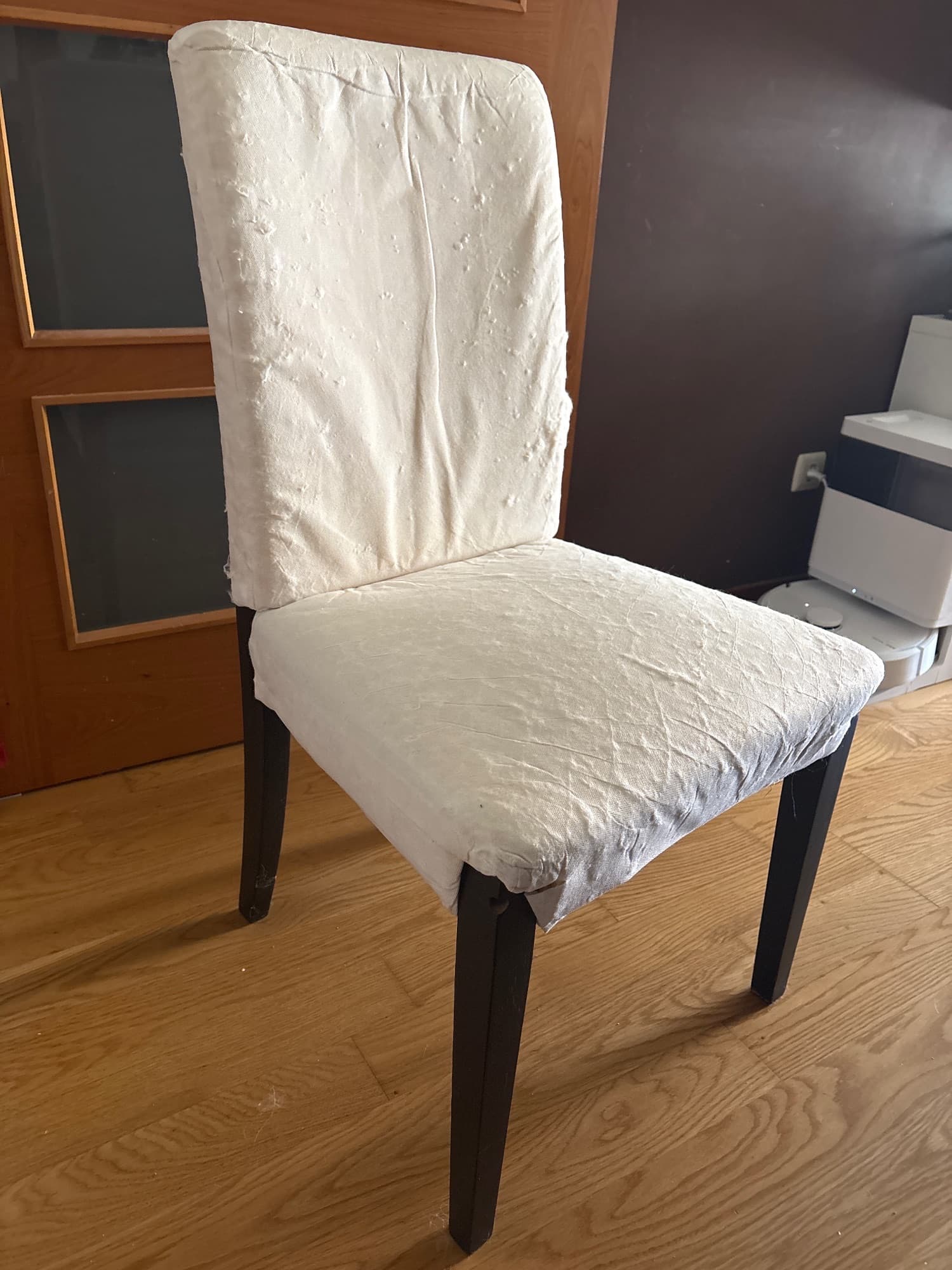 HENRIKSDAL estructura de silla, marrón oscuro