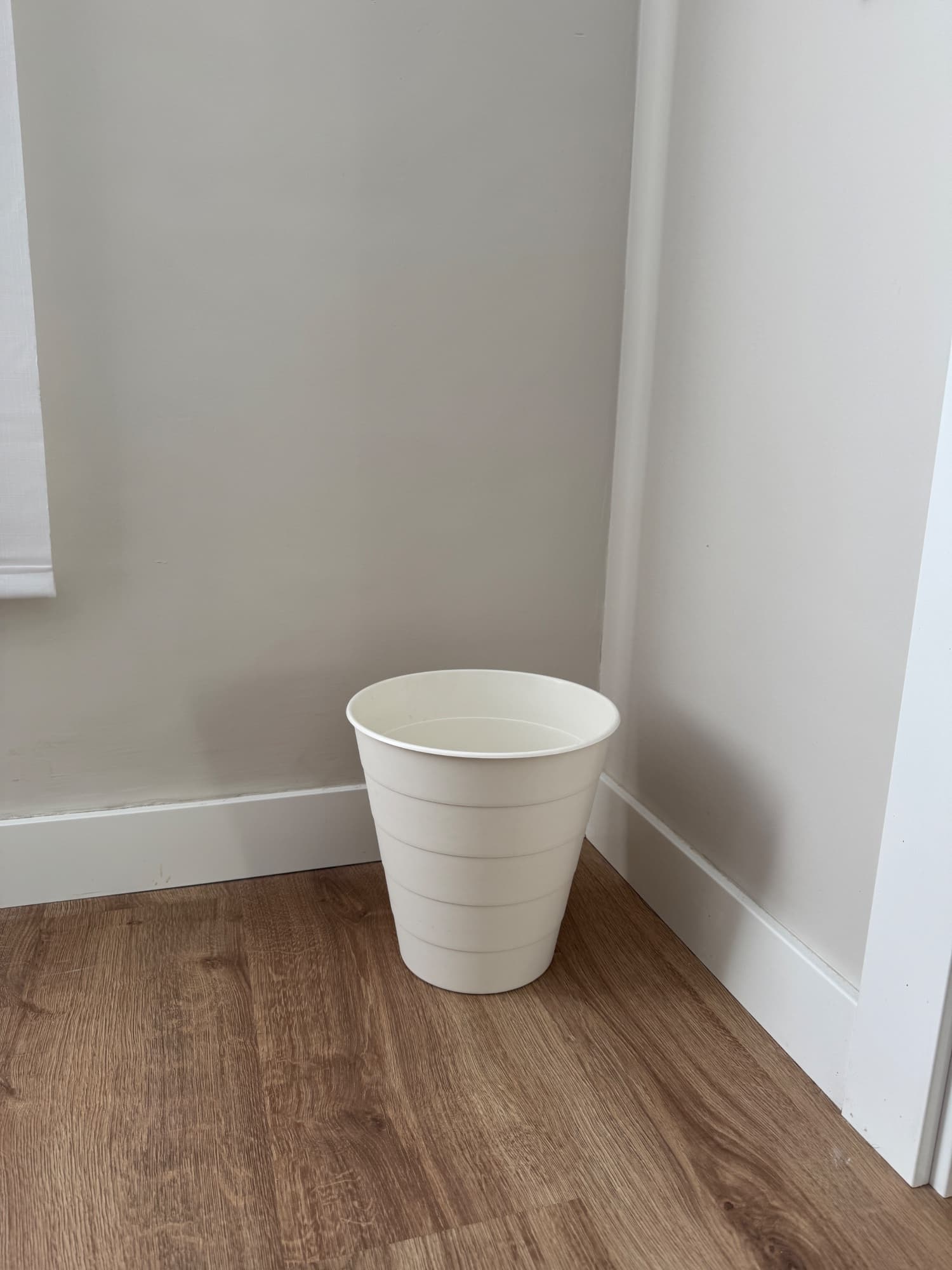 FNISS waste bin, white, 10 l