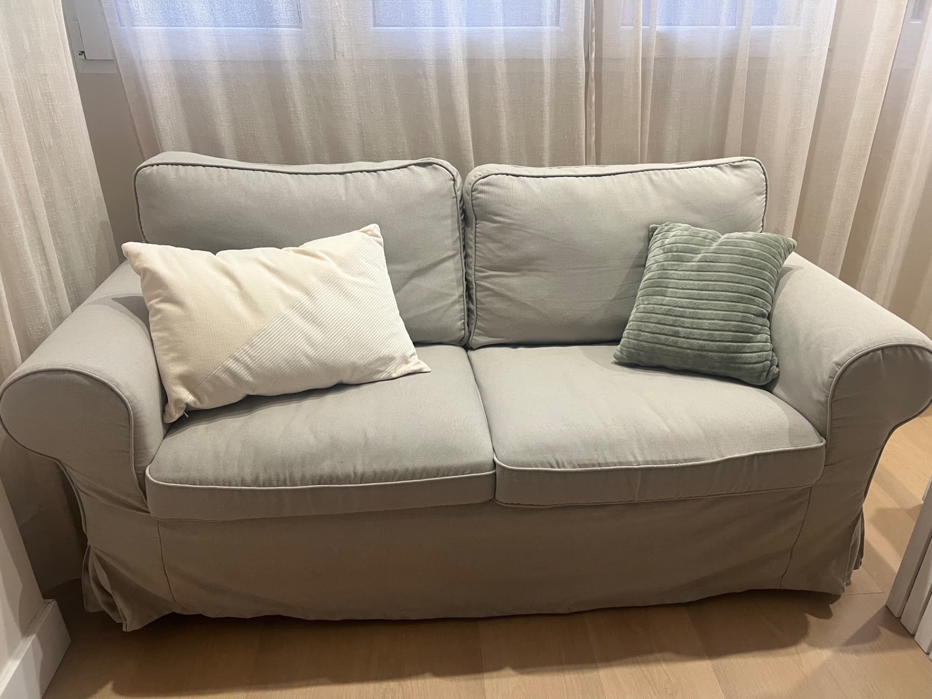 EKTORP sofá de 2 plazas, Totebo beige claro