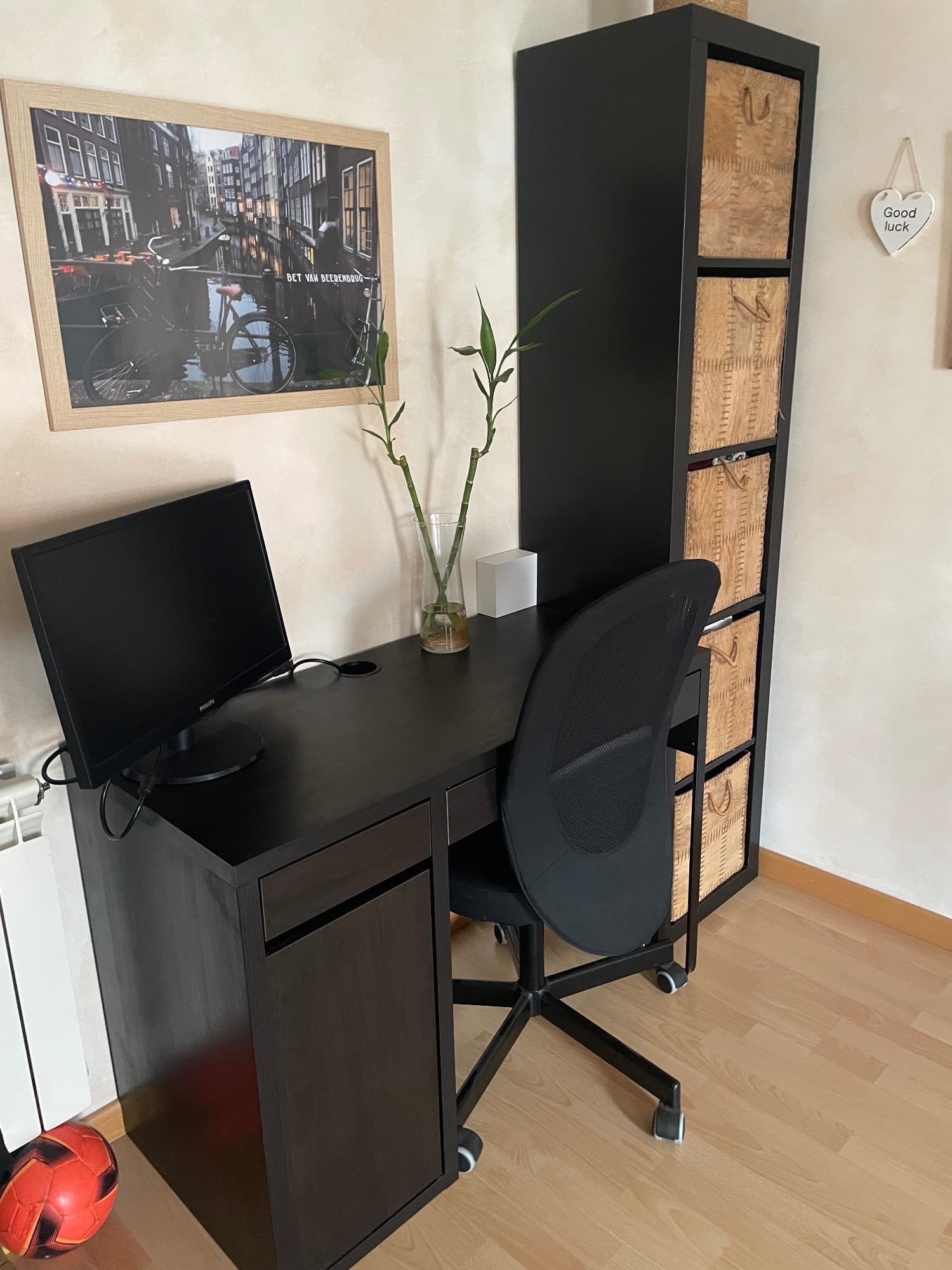 ESCRITORIO+SILLA