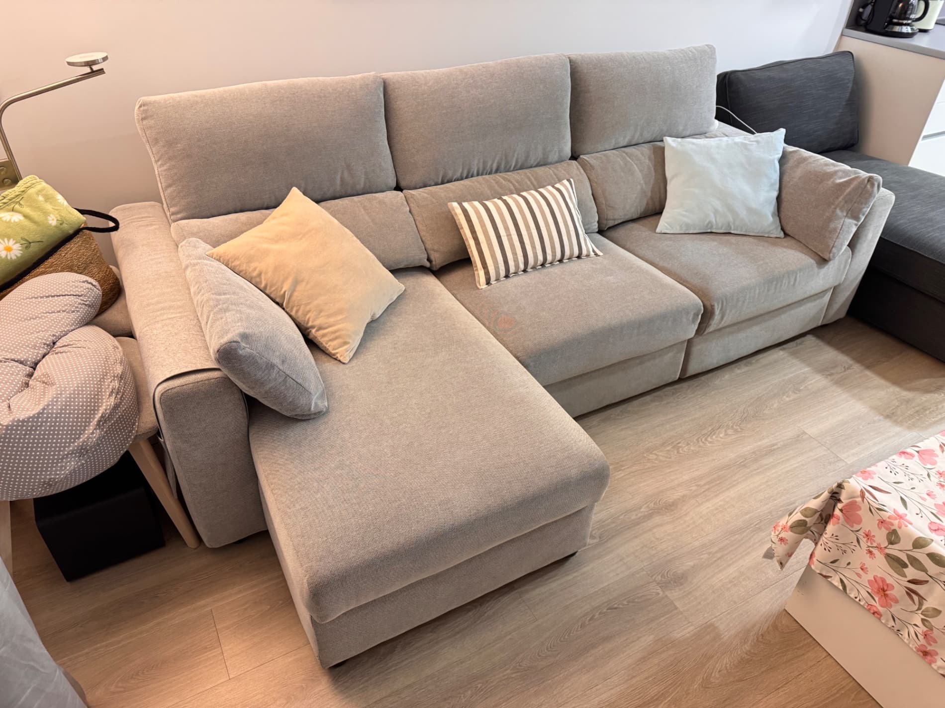 ESKILSTUNA SOFÁ 3 eserlekuko sofa, Hillared beixa