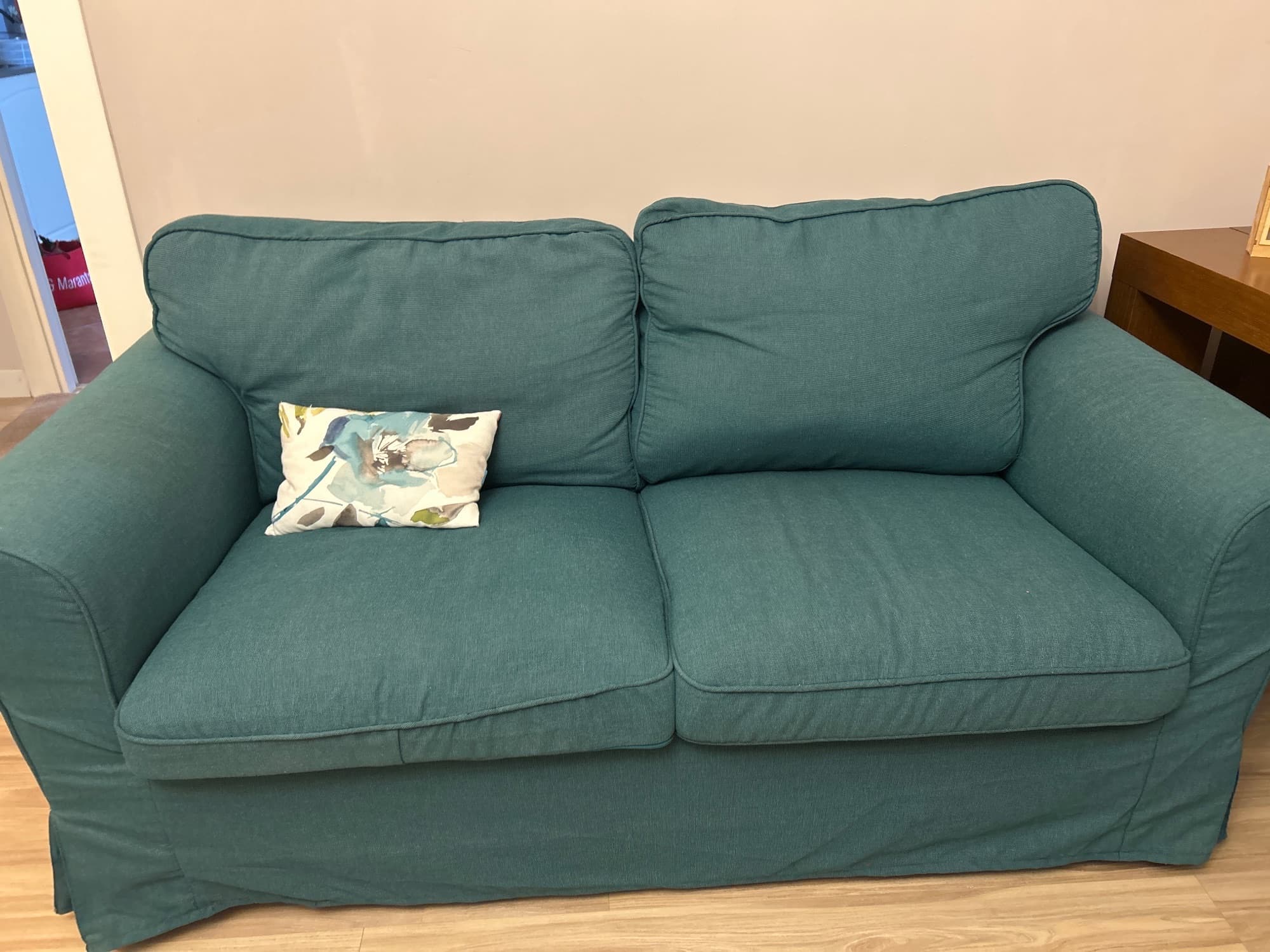 EKTORP 2 eserlekuko sofa, Totebo turkesa iluna