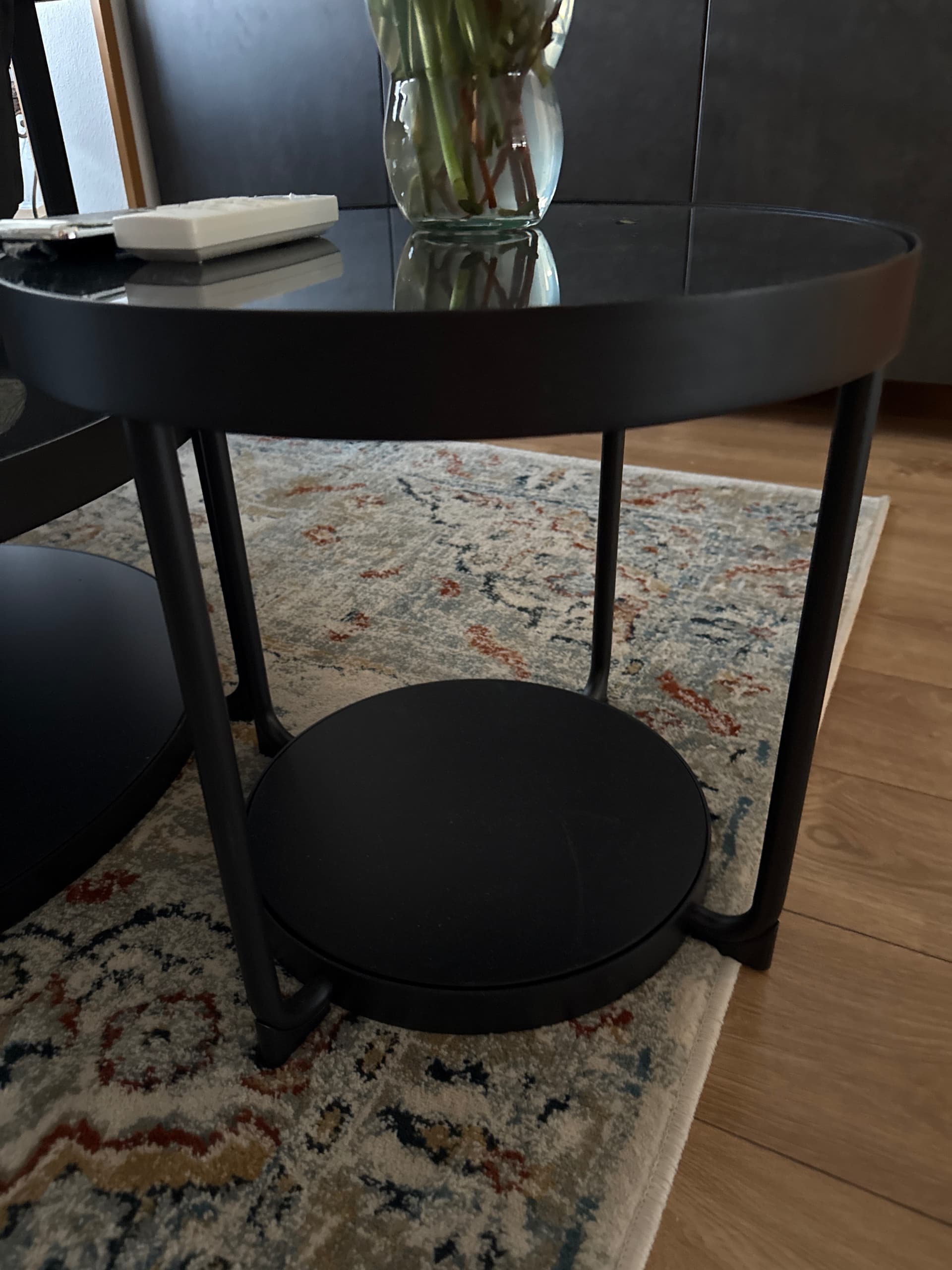 FRÖTORP taula auxiliar, antracita efecte marbre/negre vidre, 48 cm