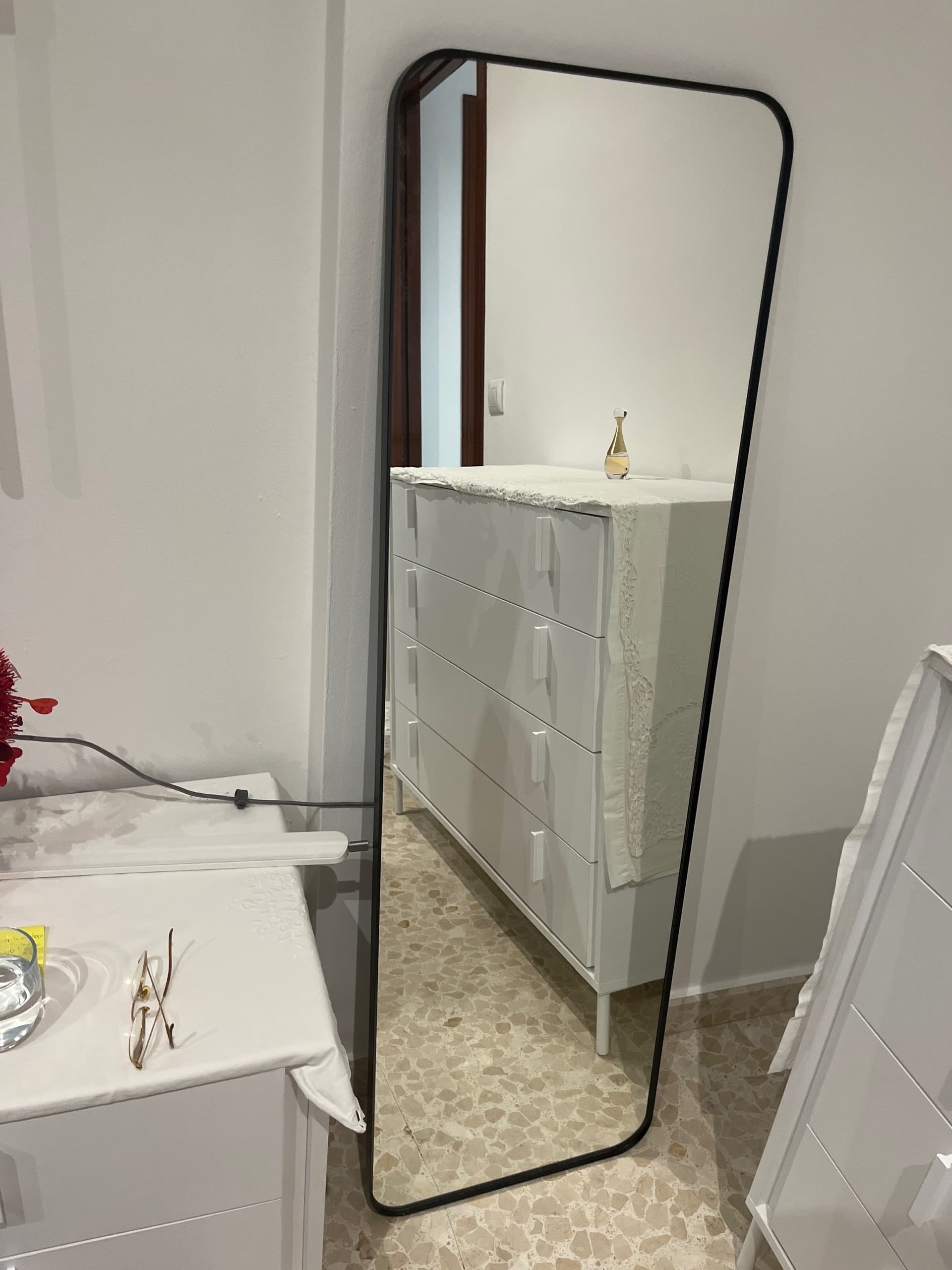 LINDBYN mirall, negre, 40x130 cm