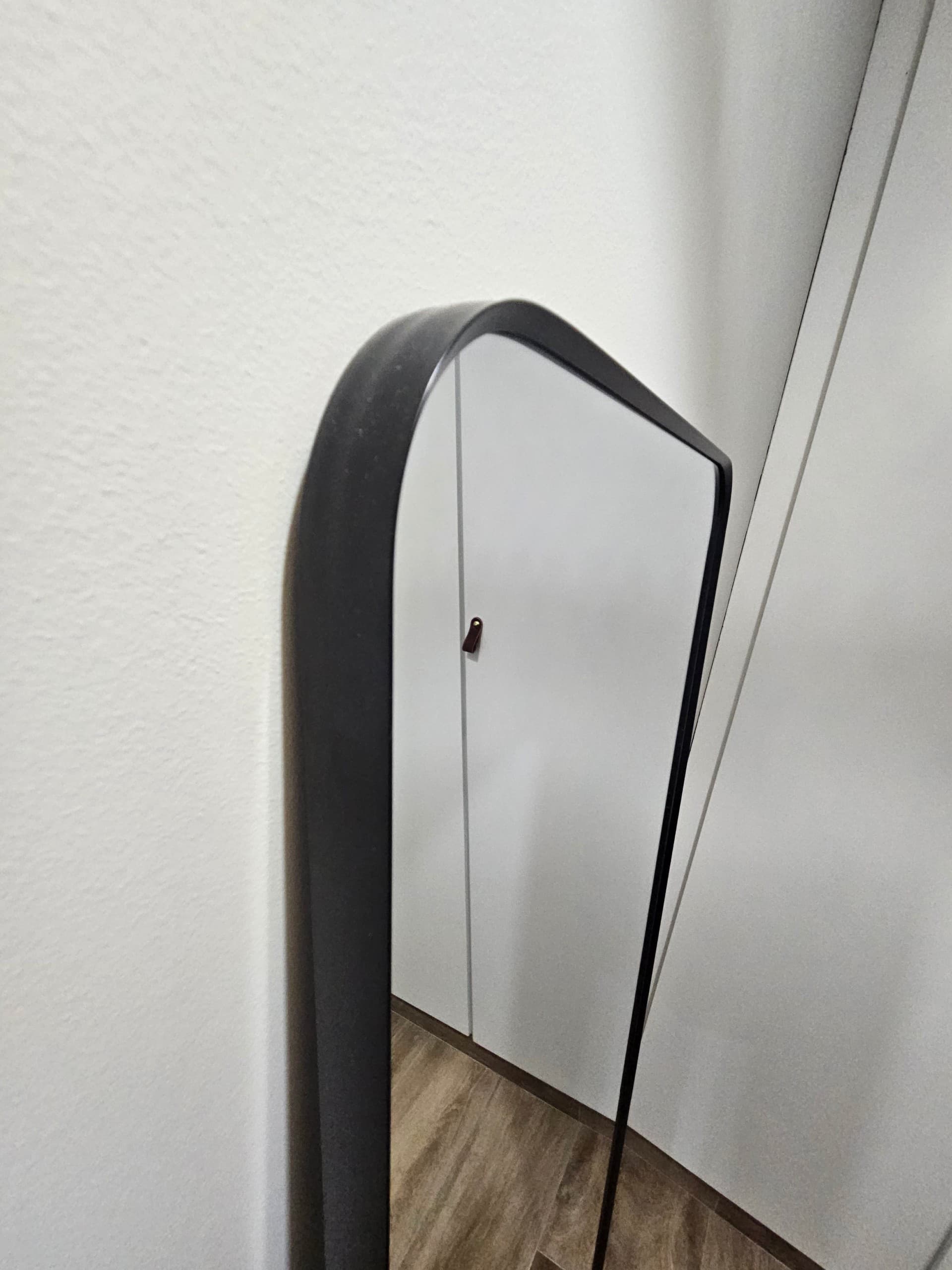 LINDBYN mirall, negre, 40x130 cm