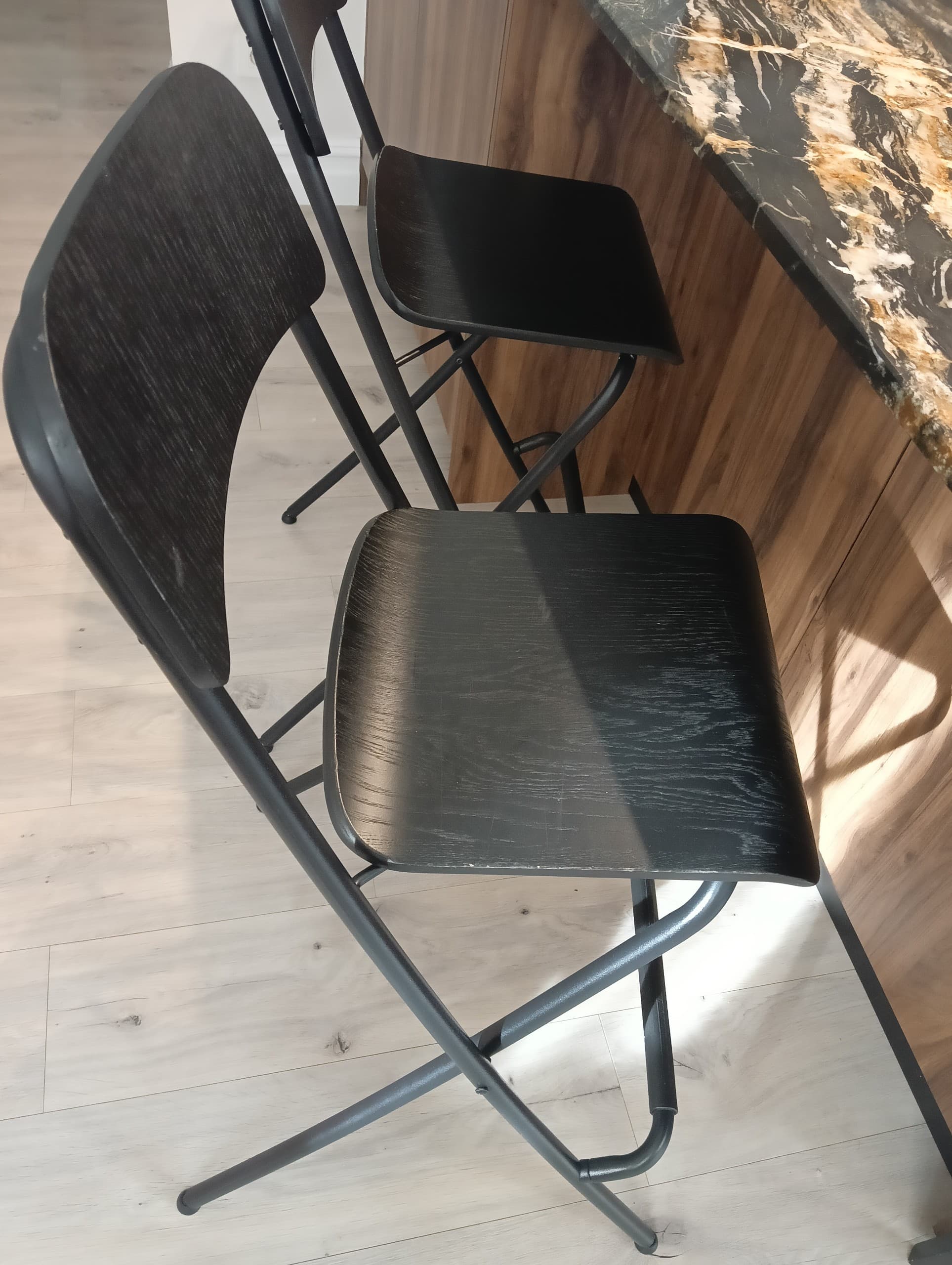 FRANKLIN tallo alto pregable, altura de mesado negro/negro, 63 cm