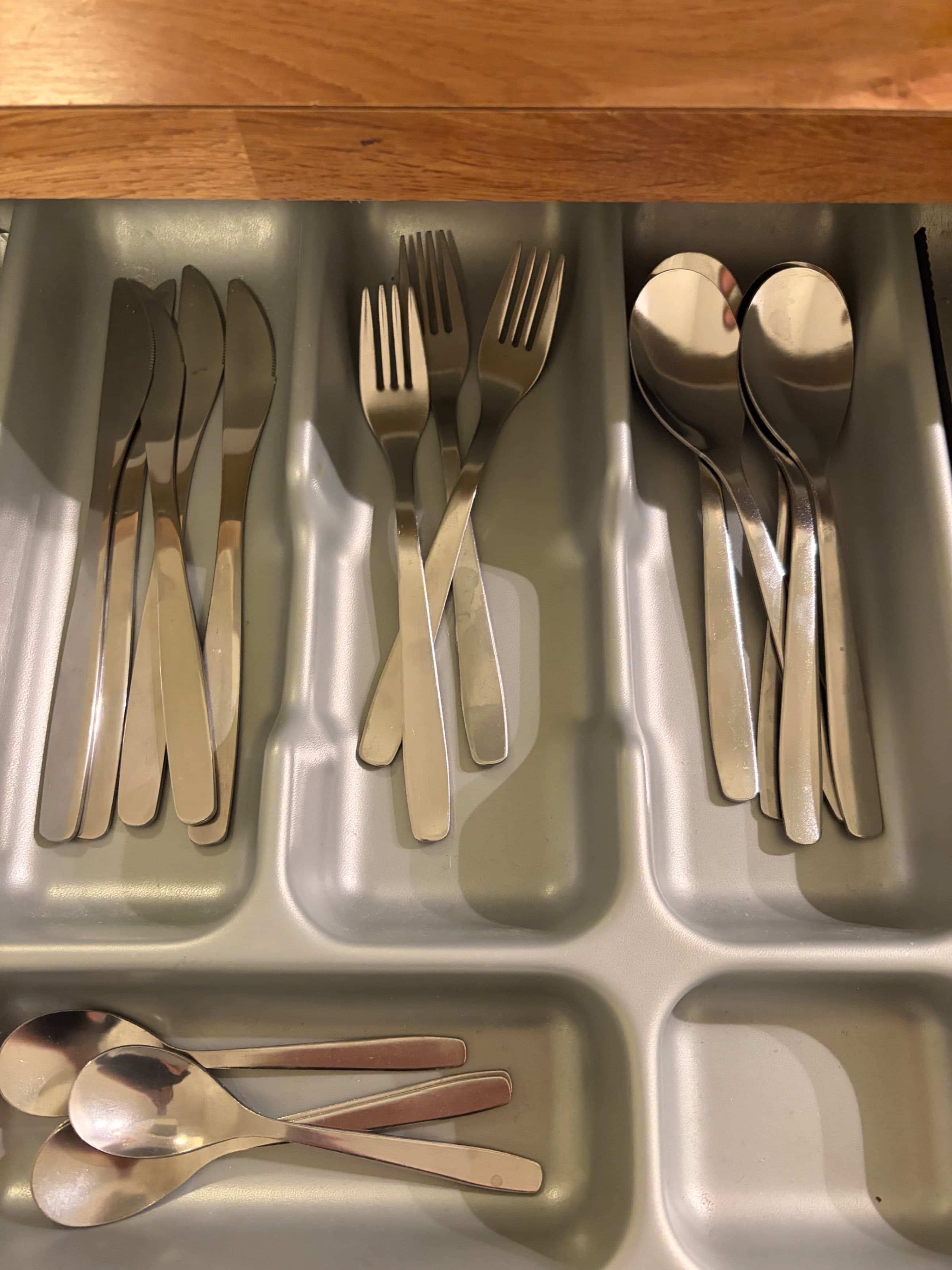 MOPSIG 16-piece cutlery set