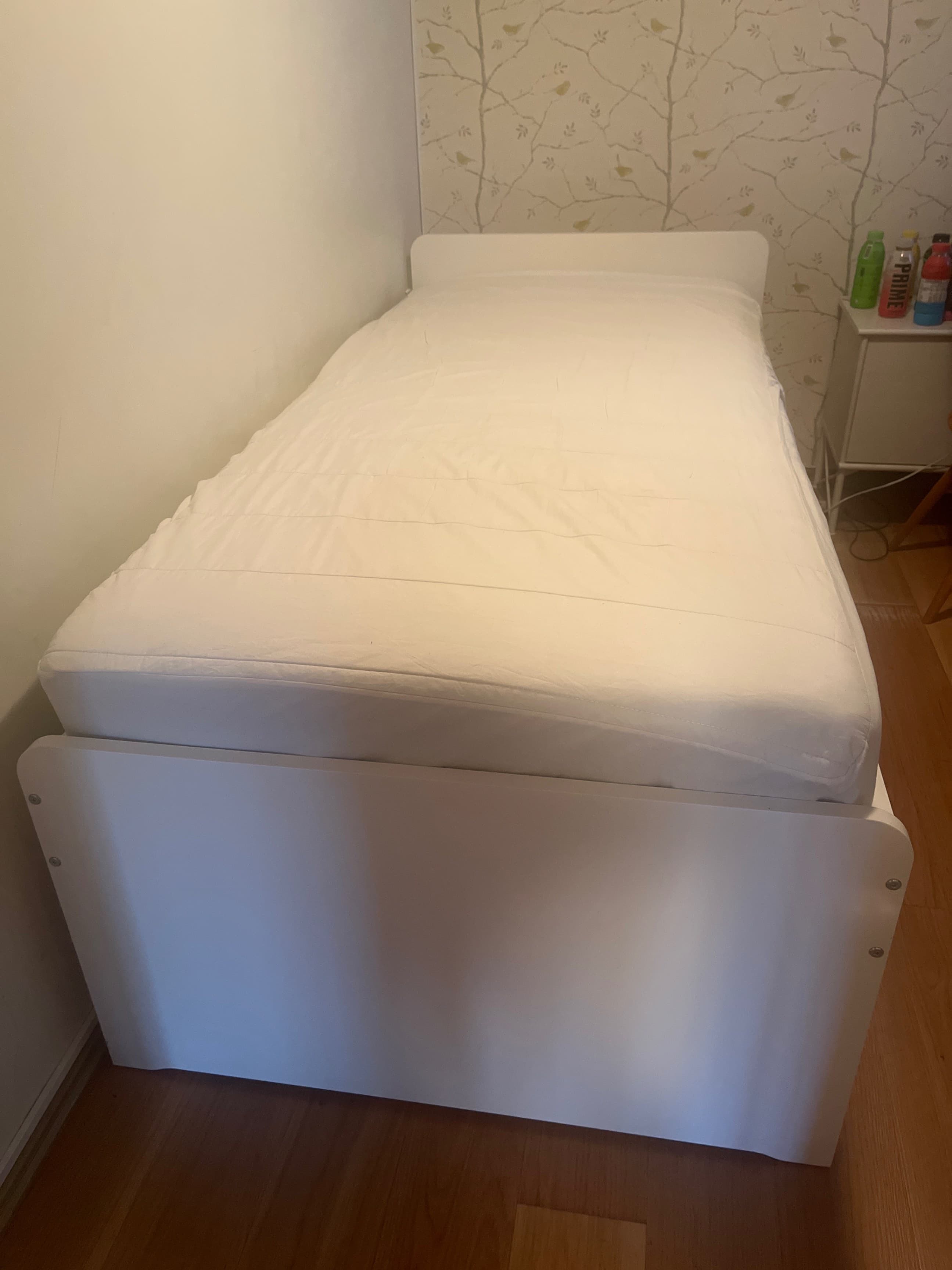 SLÄKT bed frame with slatted bed base, white, 90x200 cm