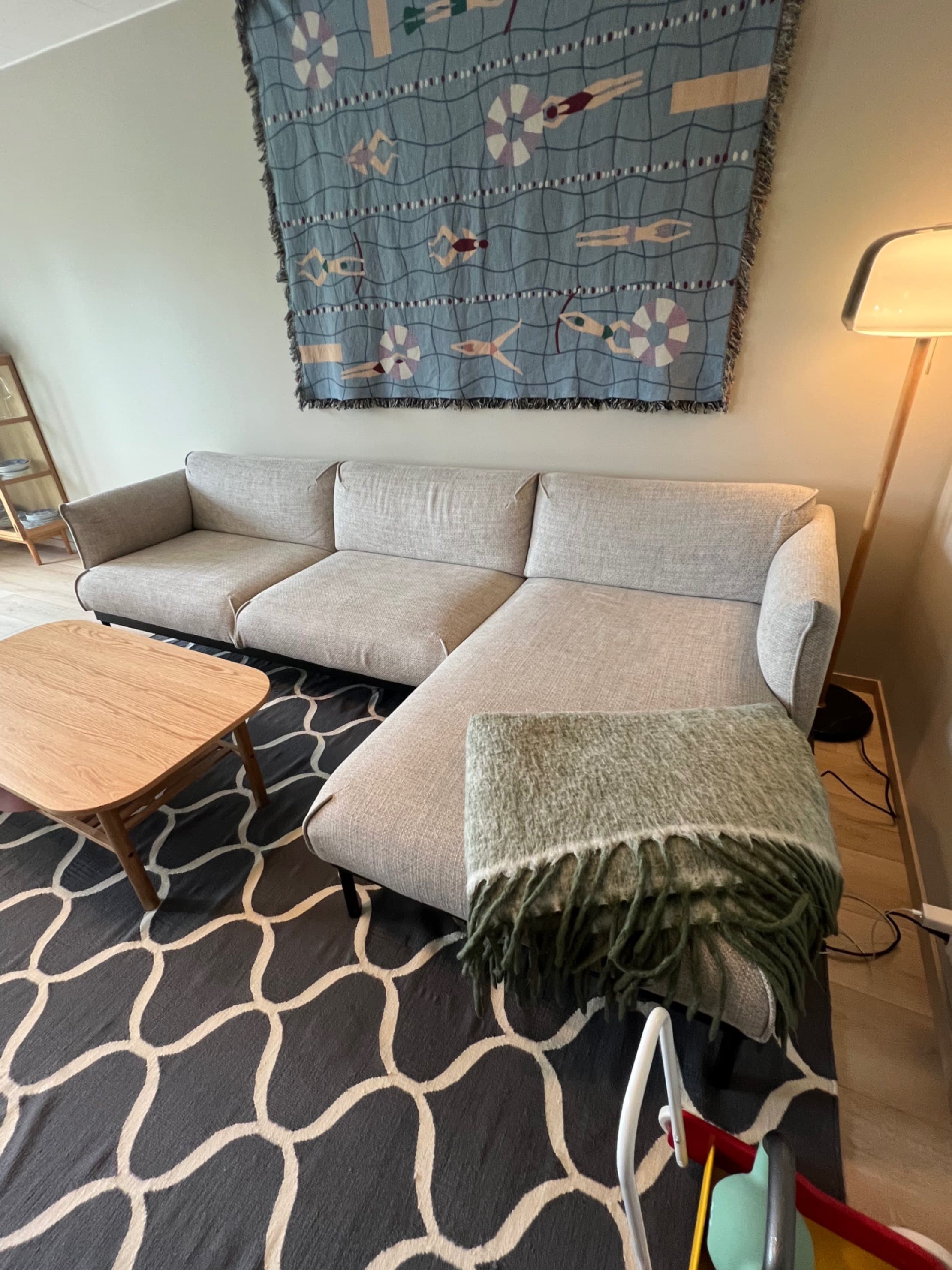 ÄPPLARYD 3-seat sofa with chaise longue, Lejde light grey