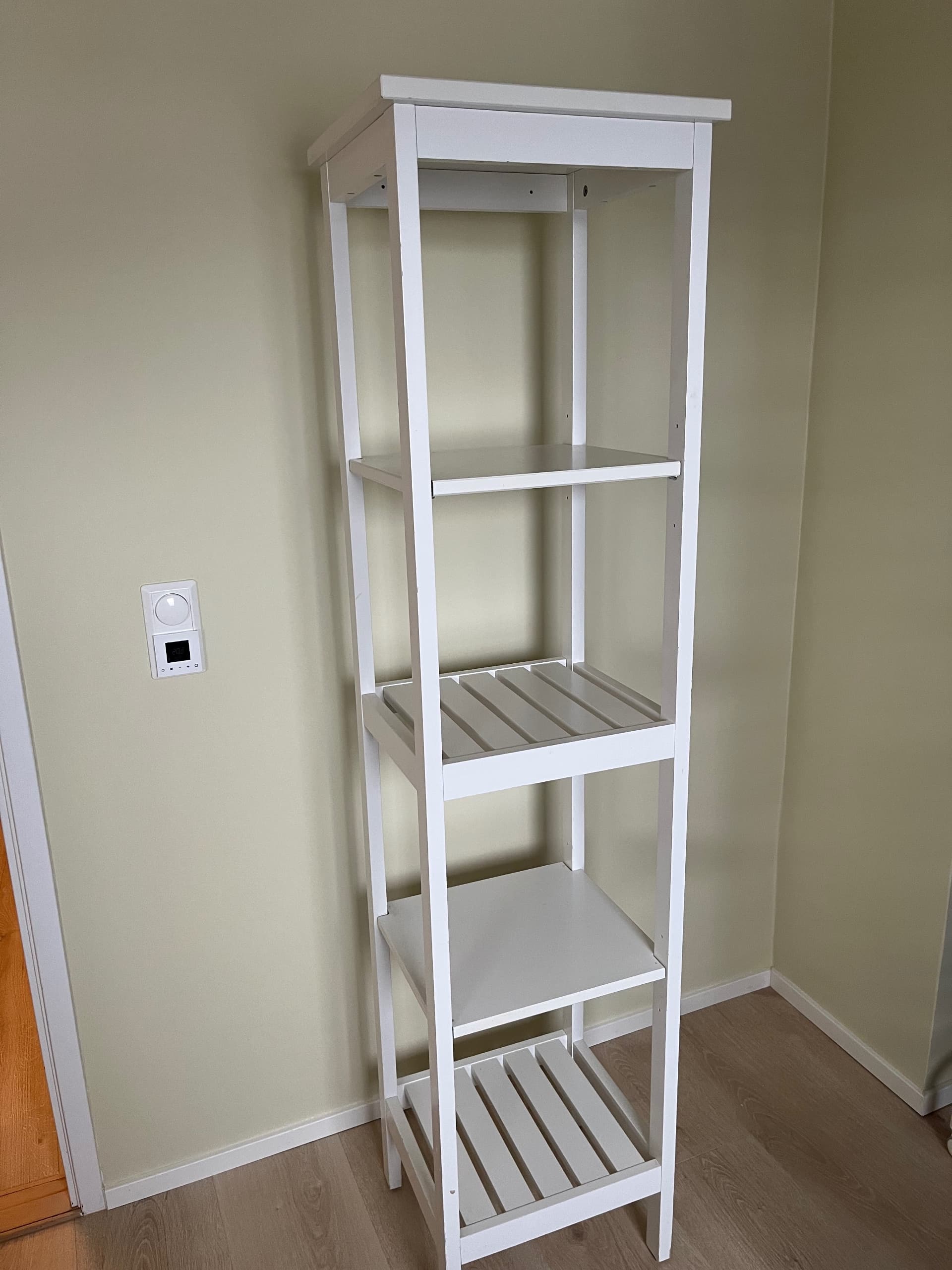 HEMNES Hylle, hvit, 42x172 cm