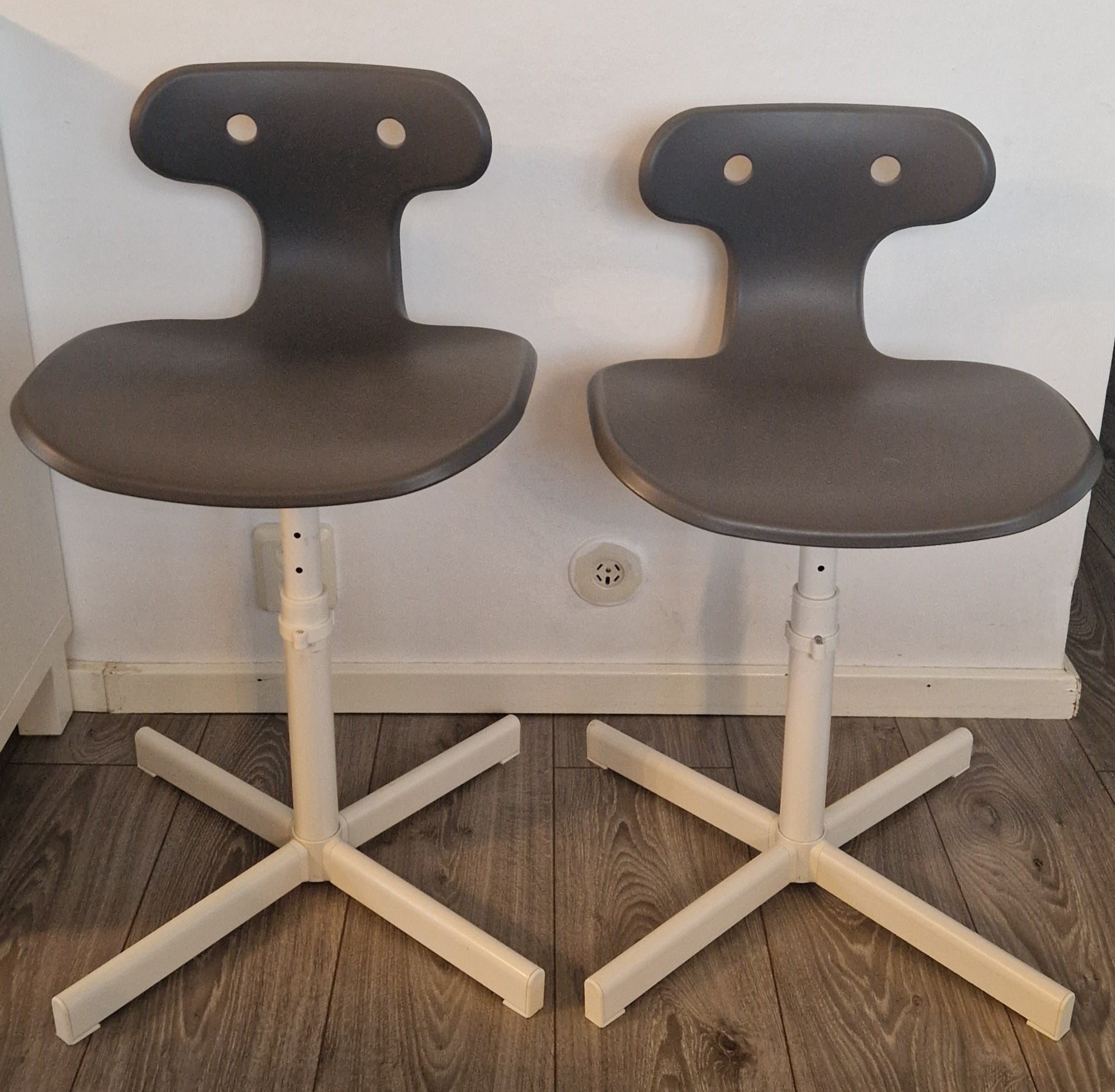 SKRIVBORDSSTOLAR