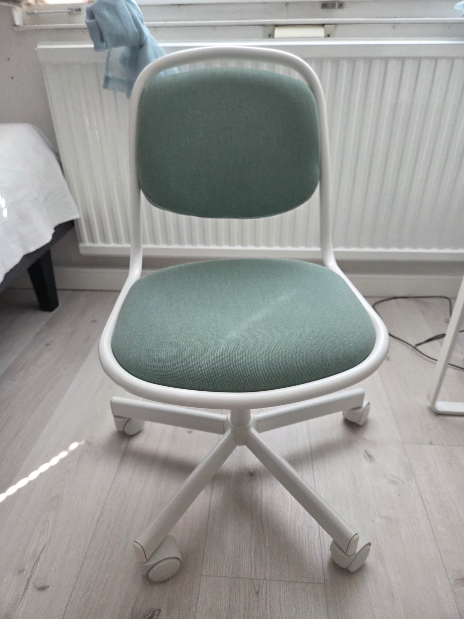 ÖRFJÄLL children's desk chair, white/Vissle light grey