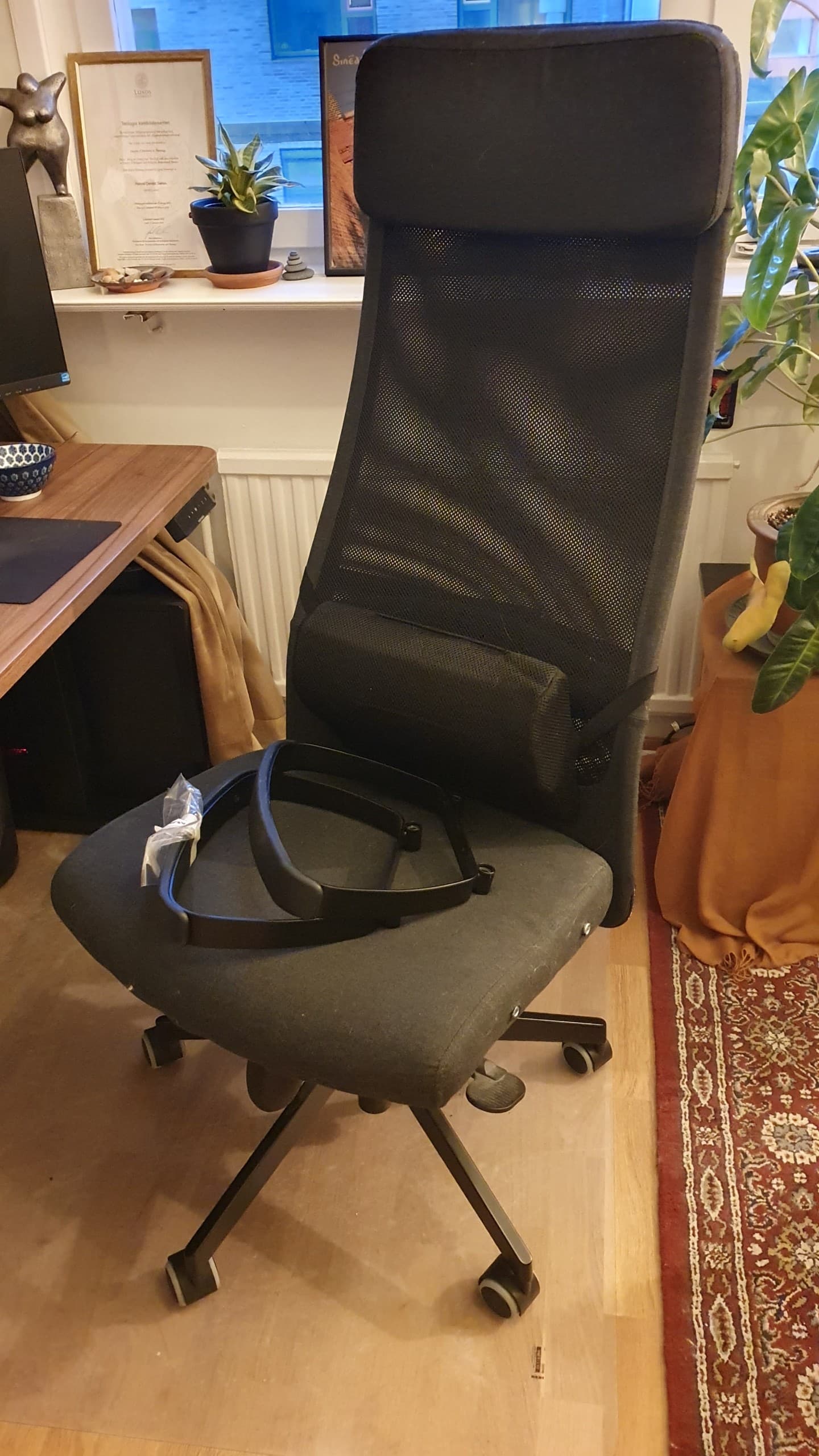 MARKUS office chair, Vissle dark grey, Medium