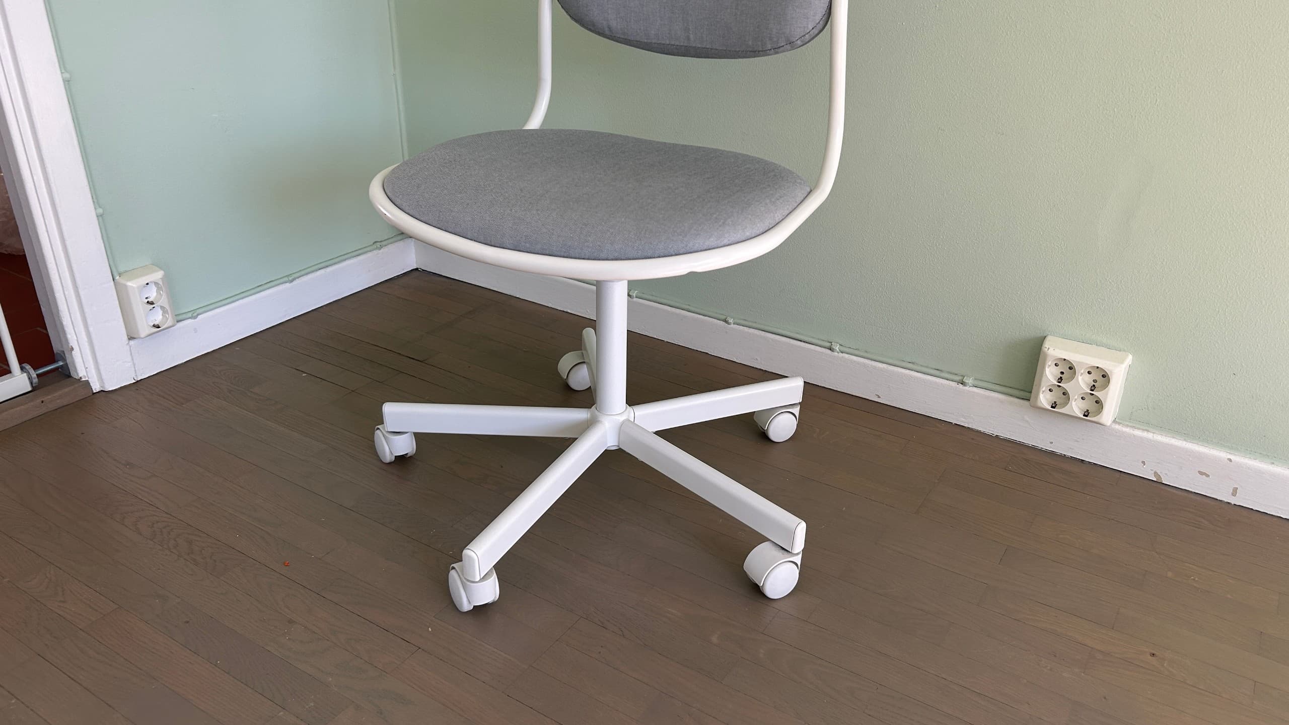 ÖRFJÄLL children's desk chair, white/Vissle light grey