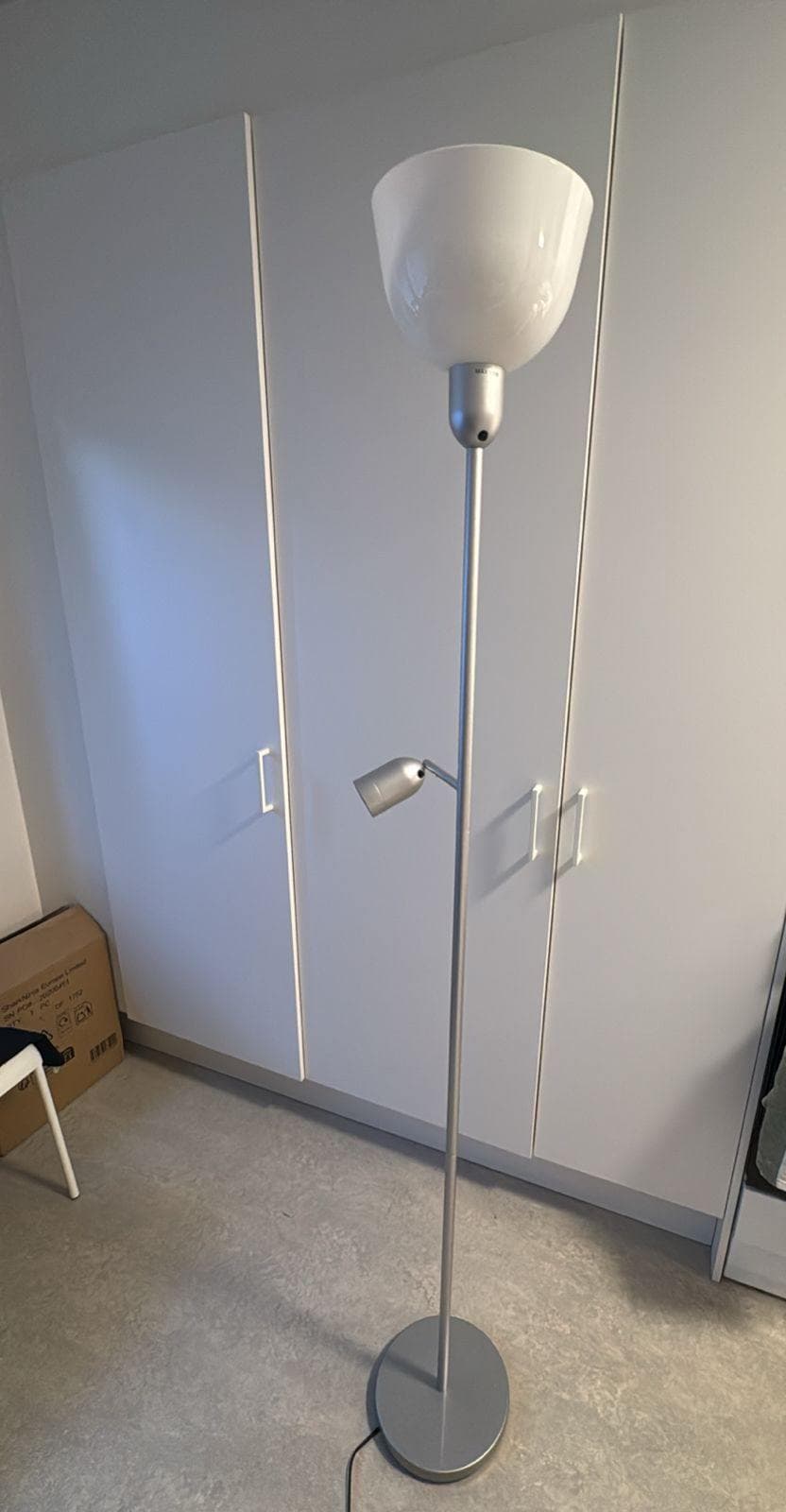 HEKTOGRAM floor uplighter, silver-colour/white