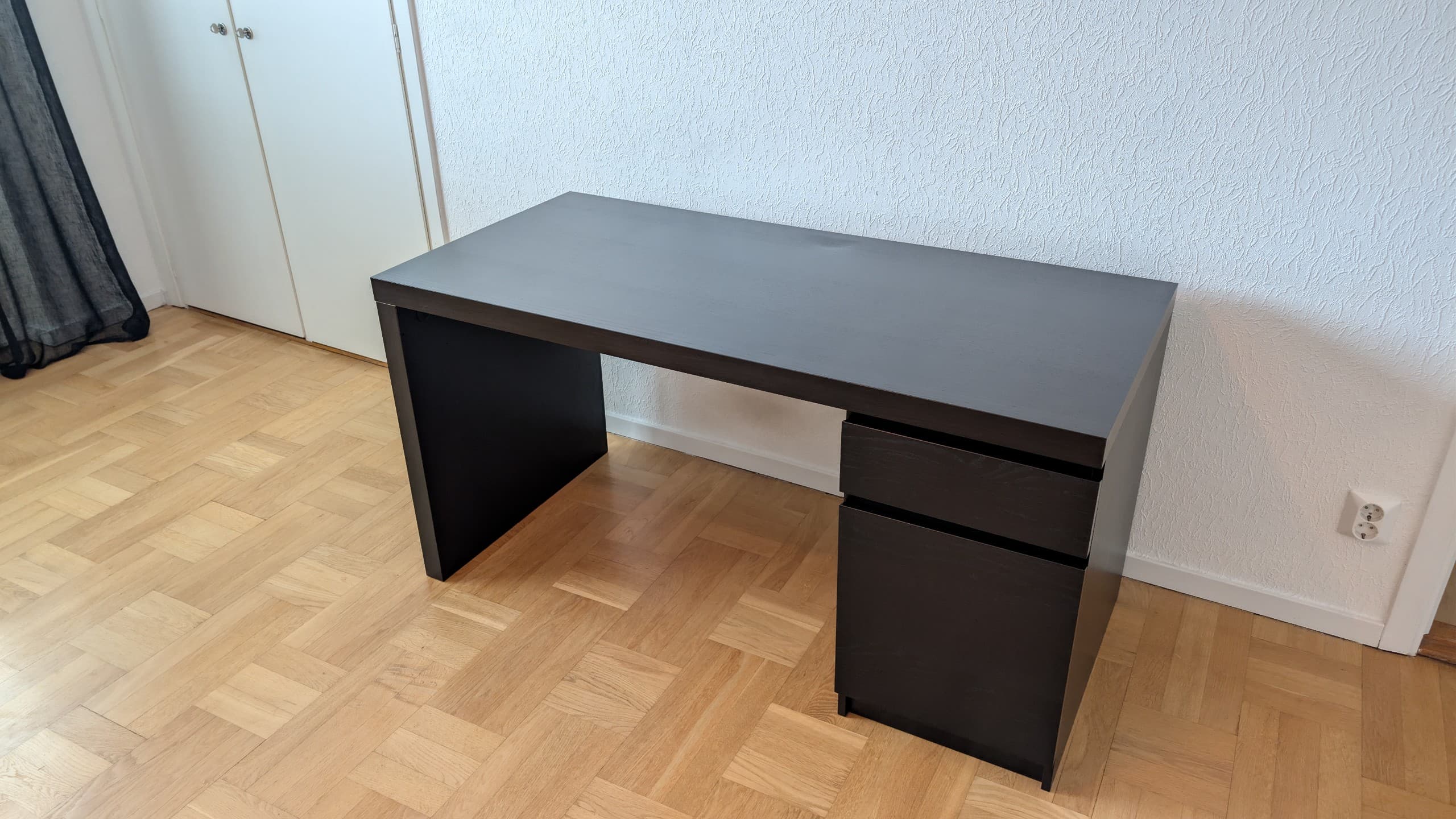 Skrivbord för kontor