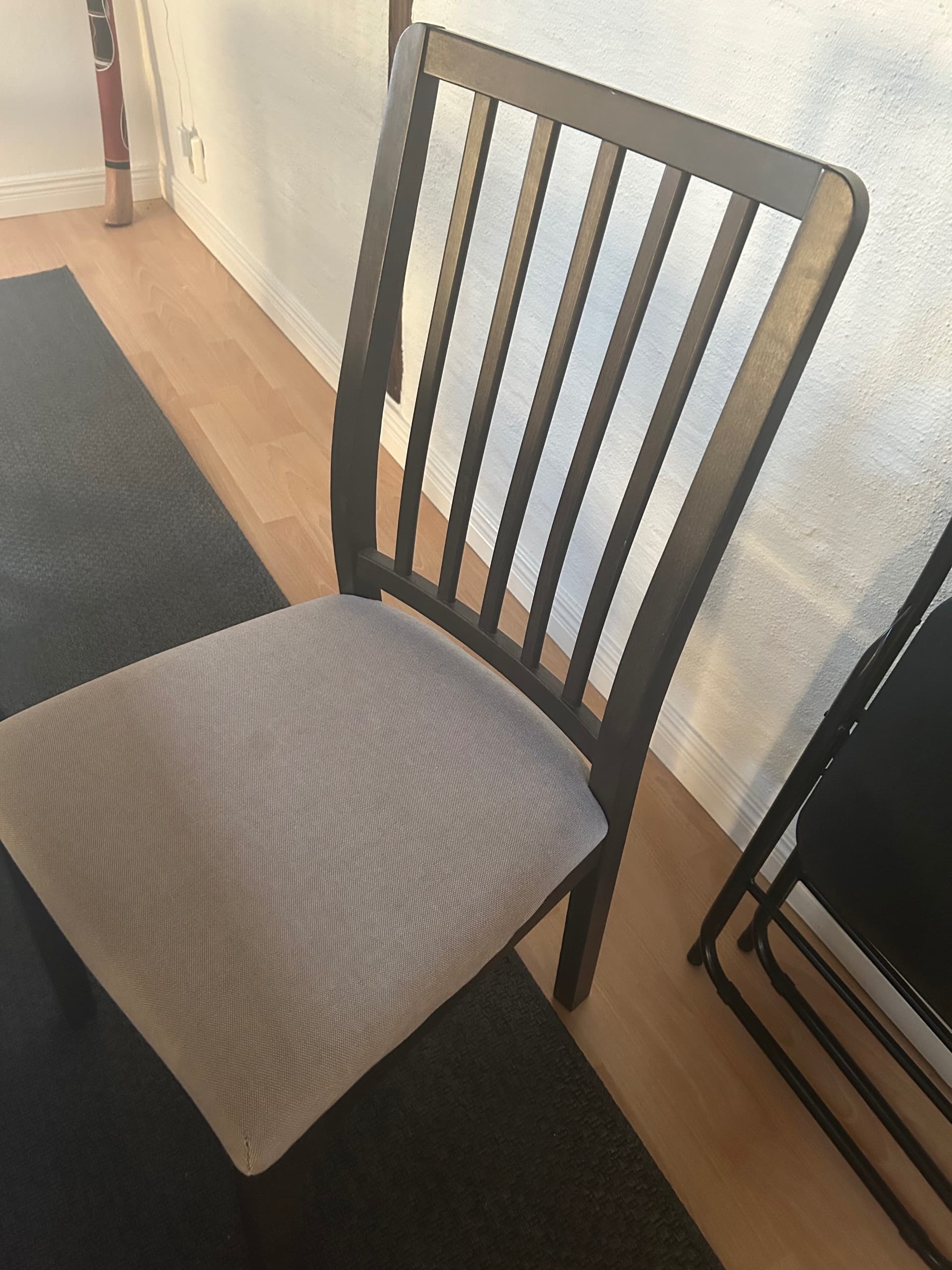 NÄSINGE chair, white/Tibbleby beige-grey
