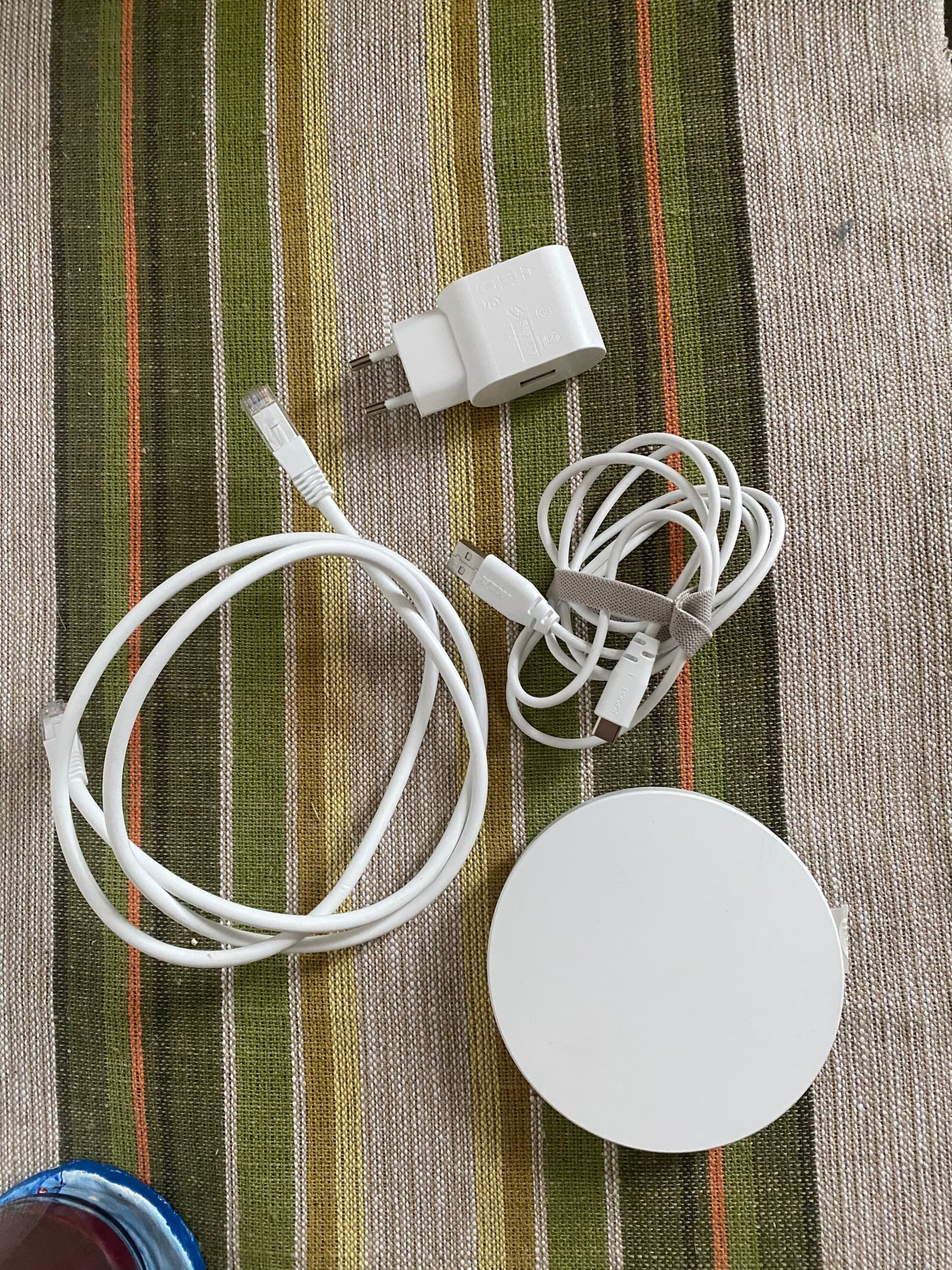 DIRIGERA hub for smart products, white smart