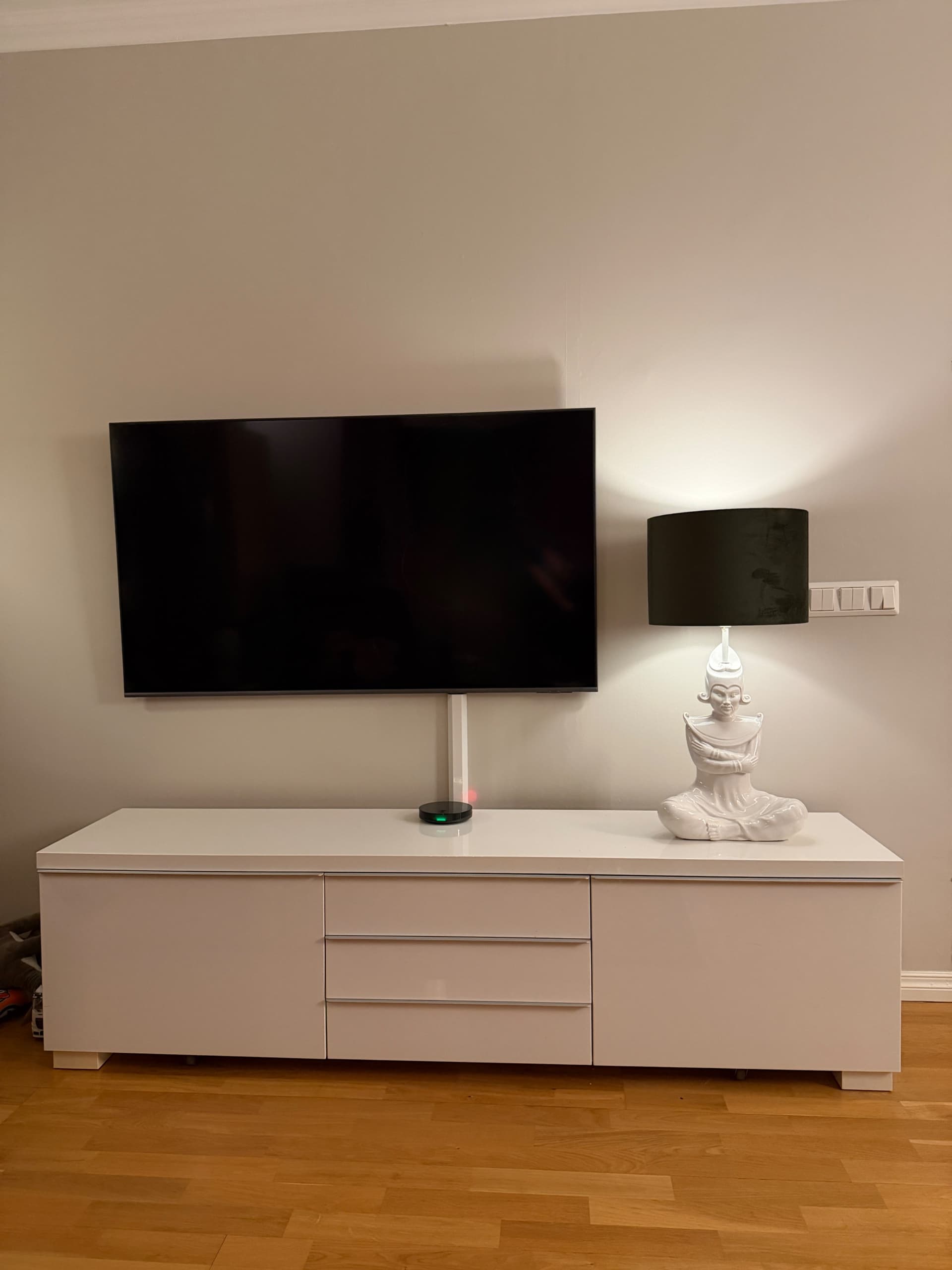 BESTÅ tv-bänkar