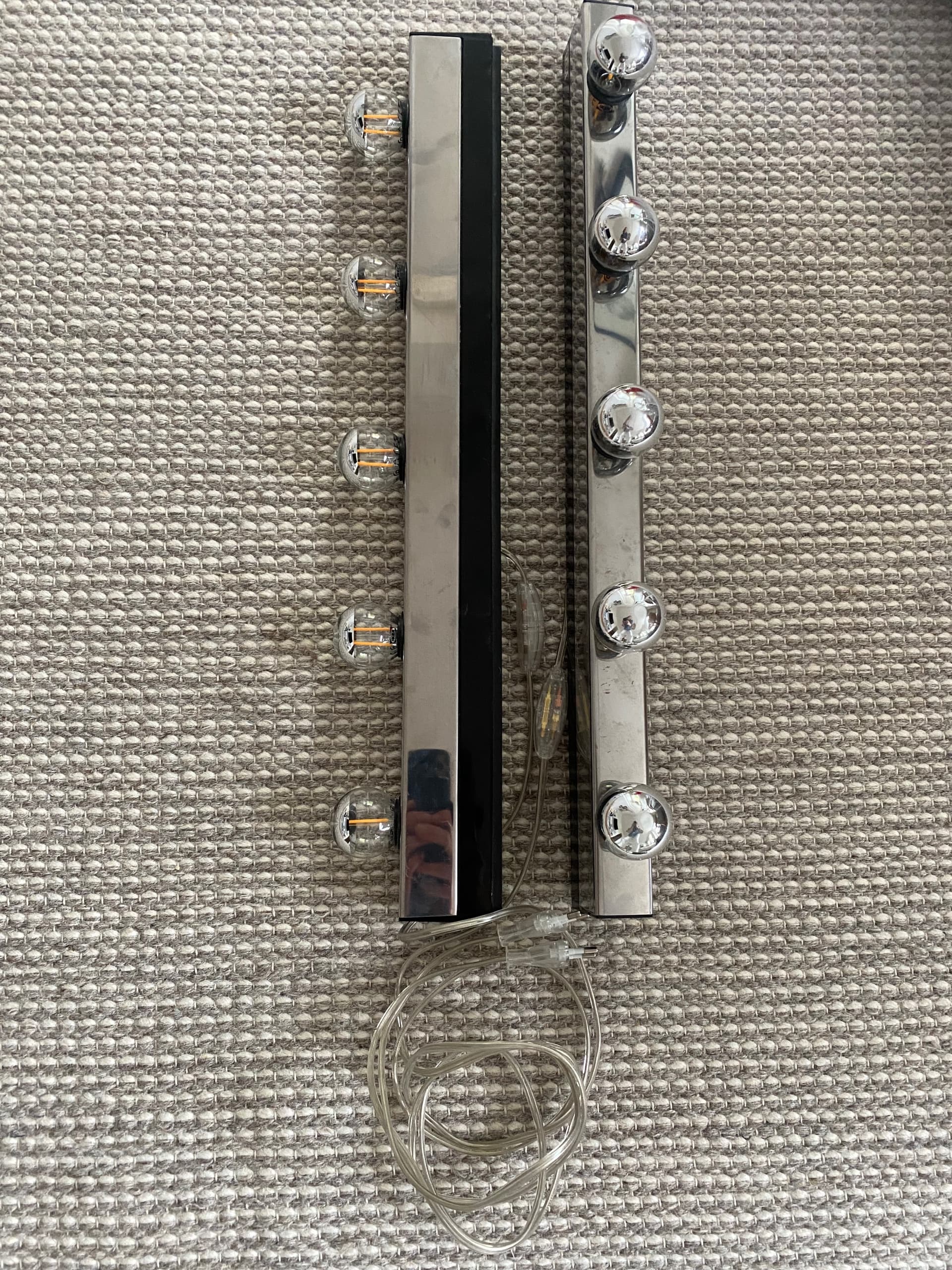 MUSIK, ÄLDRE VERSION Vägglampa, förkromad