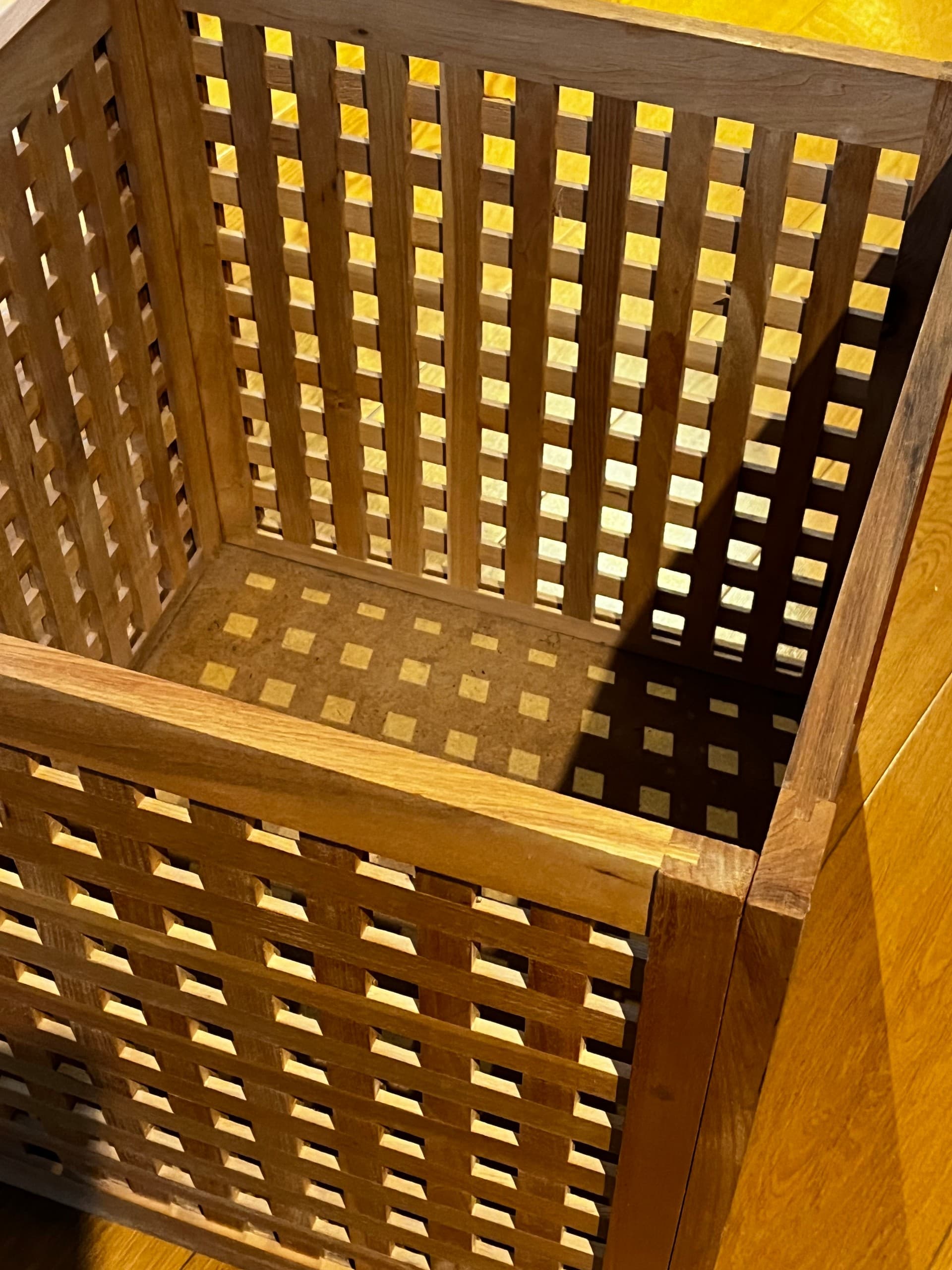 HOL side table, acacia, 50x50 cm