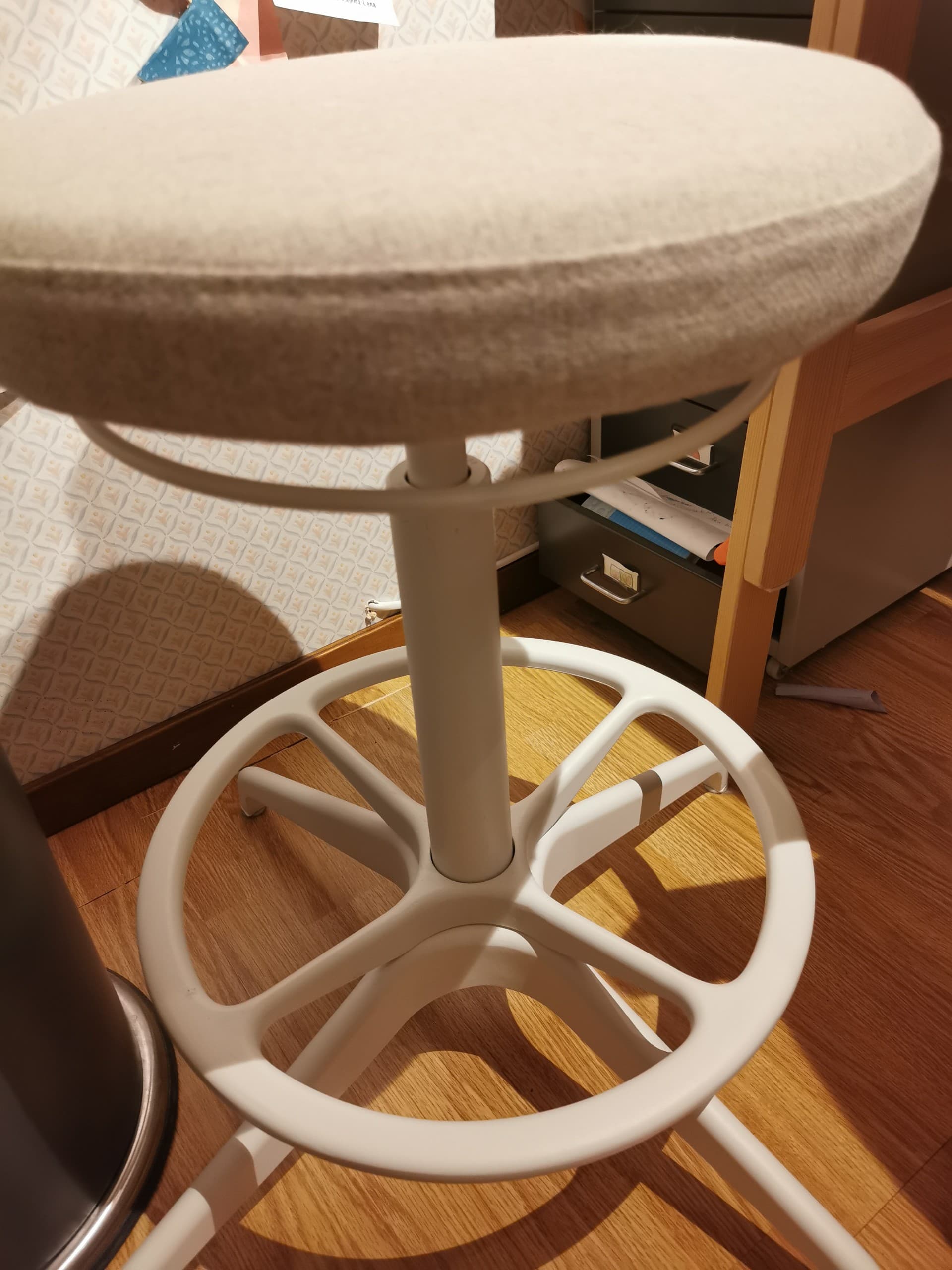LIDKULLEN active sit/stand support, Gunnared beige