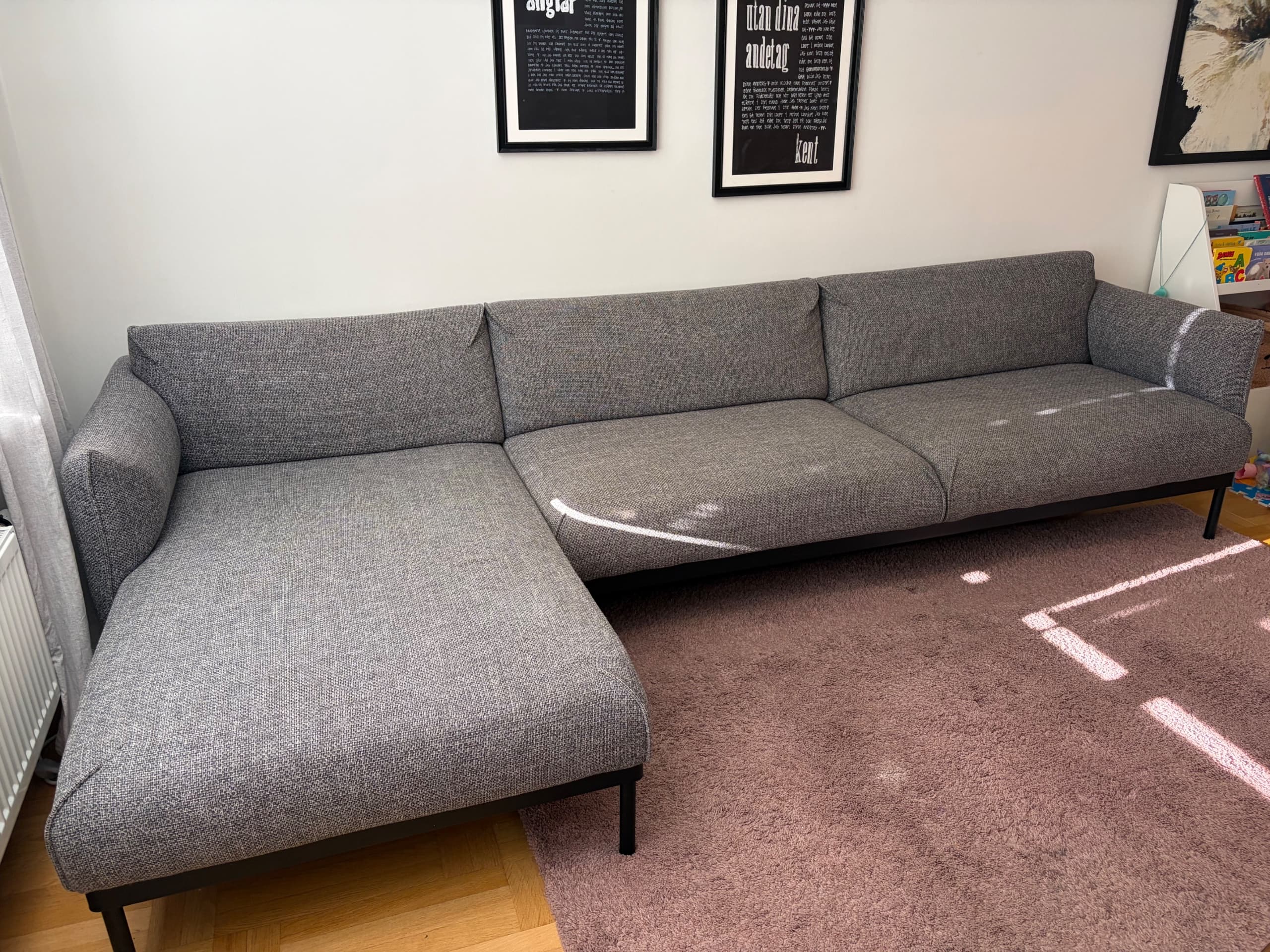 ÄPPLARYD 3-seat sofa with chaise longue, Lejde grey/black