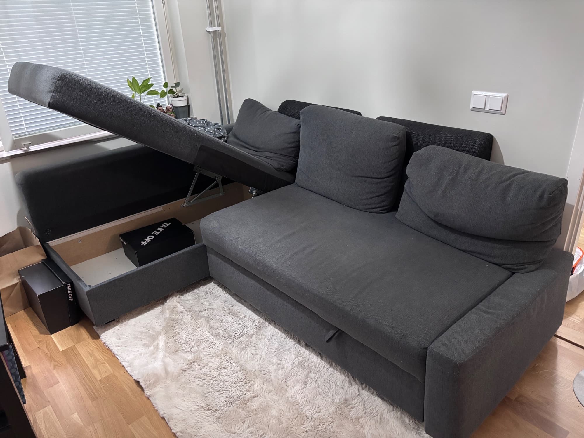FRIHETEN hörnbäddsoffa med förvaring, Skiftebo mörkgrå