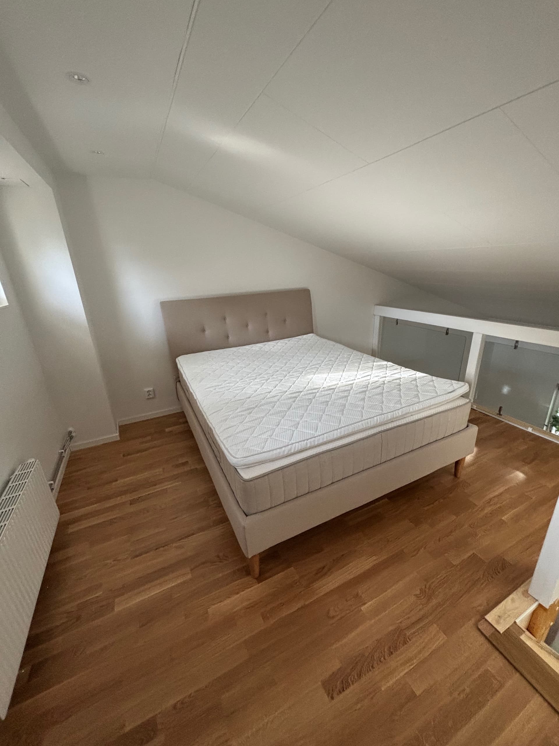 IDANÄS upholstered bed frame, Naggen beige, 160x200 cm