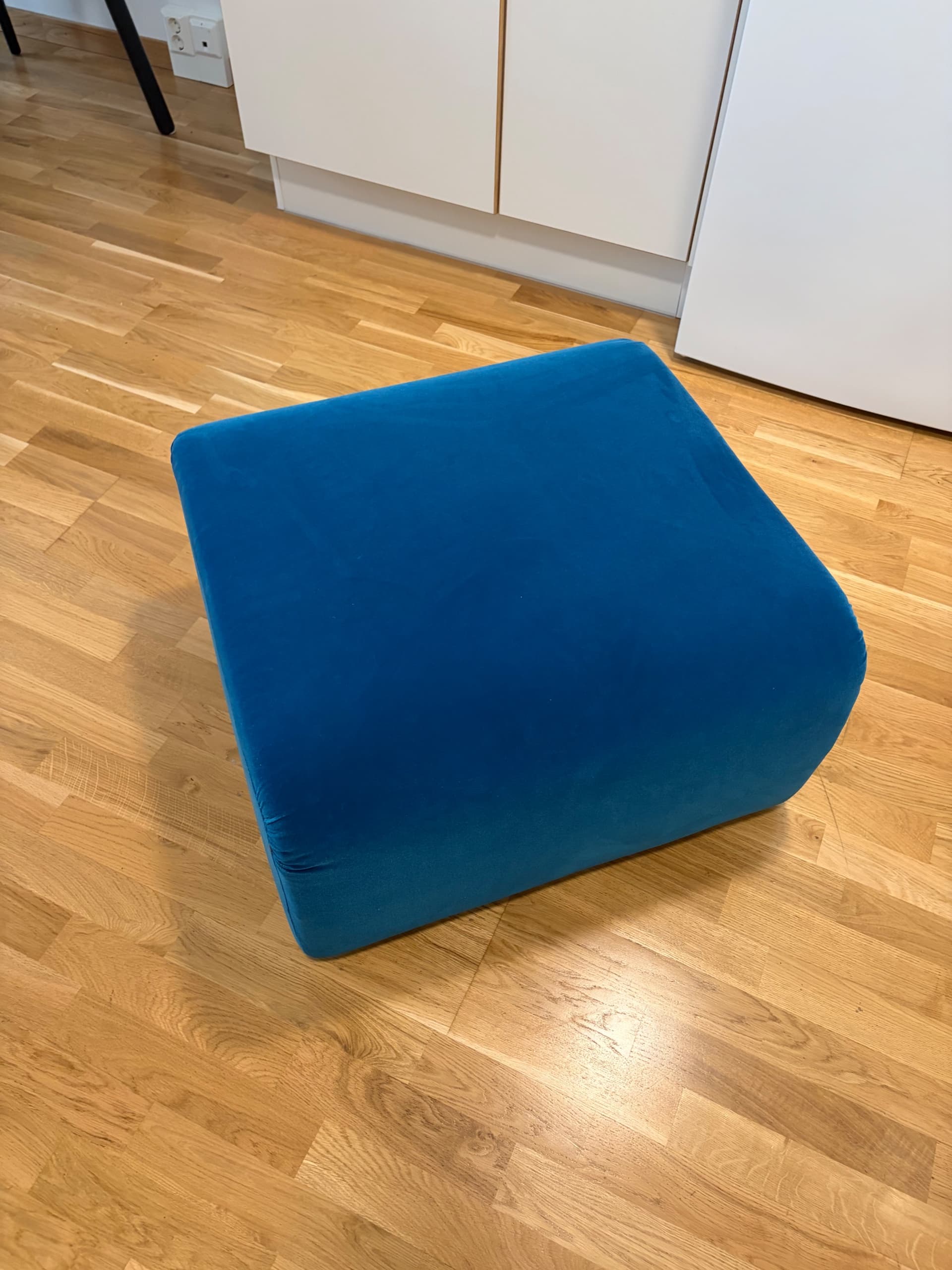 STOCKHOLM 2025 pouffe, Alhamn dark turquoise