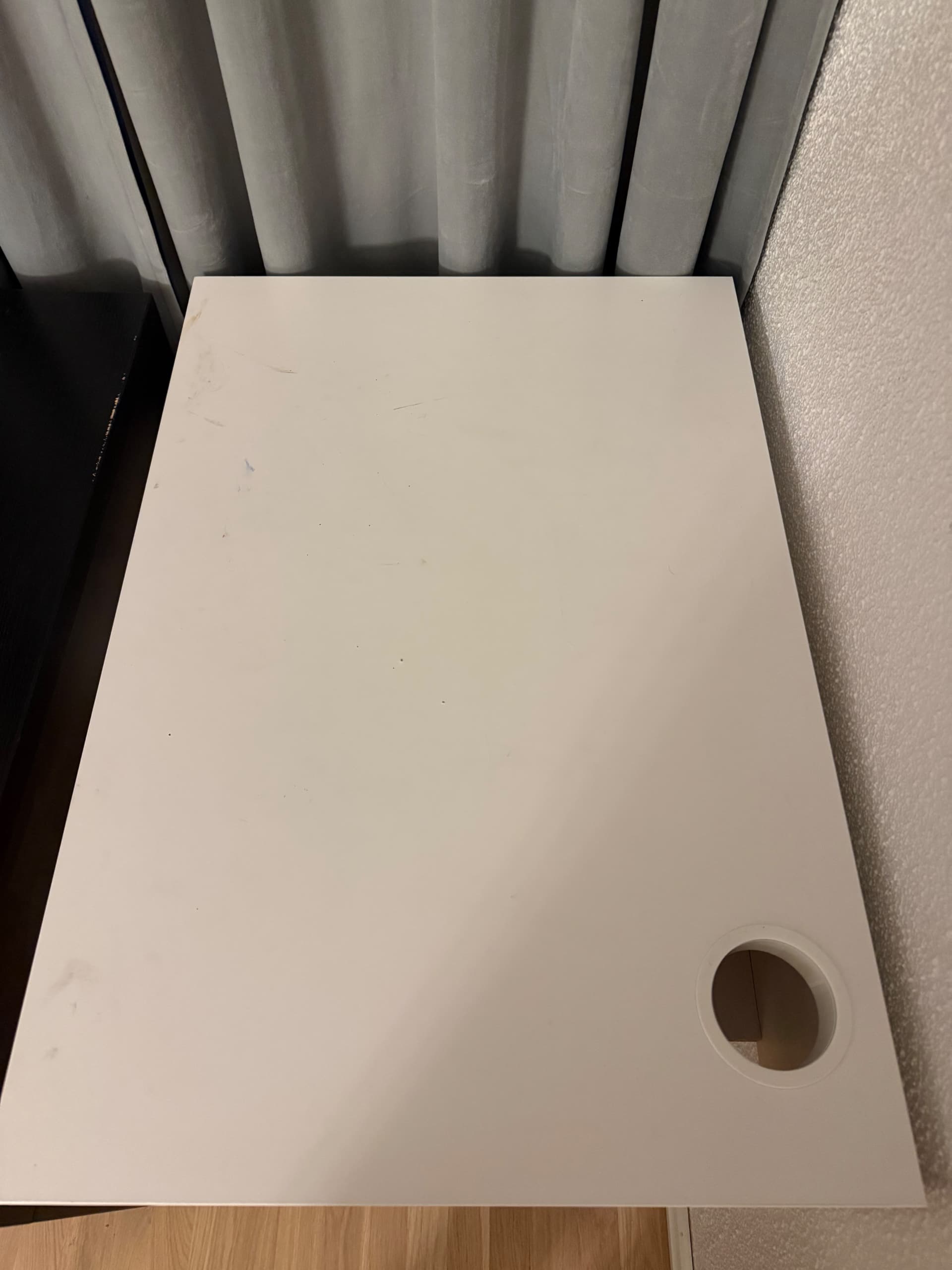 MICKE Skrivbord, vit, 73x50 cm